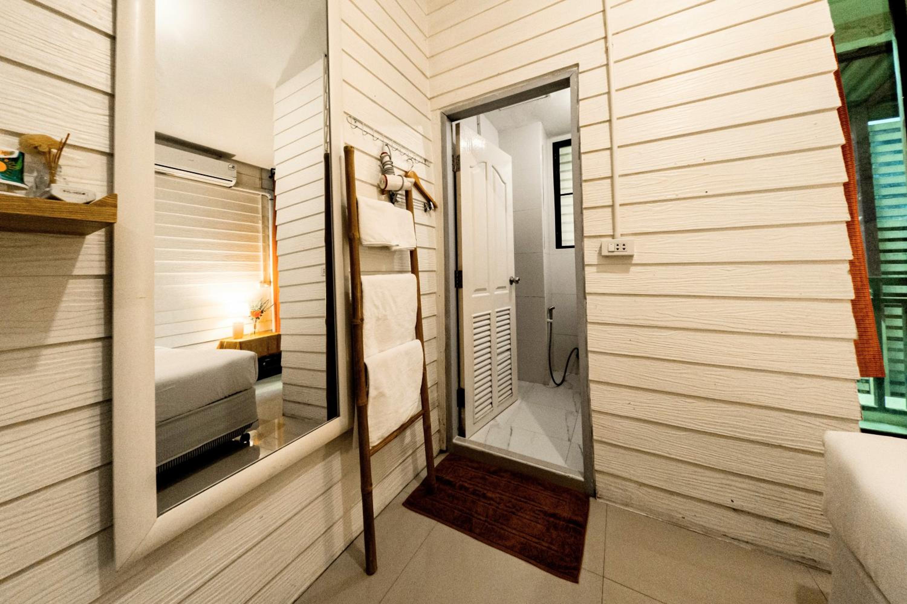 Double Room with Private Bathroom photo 3