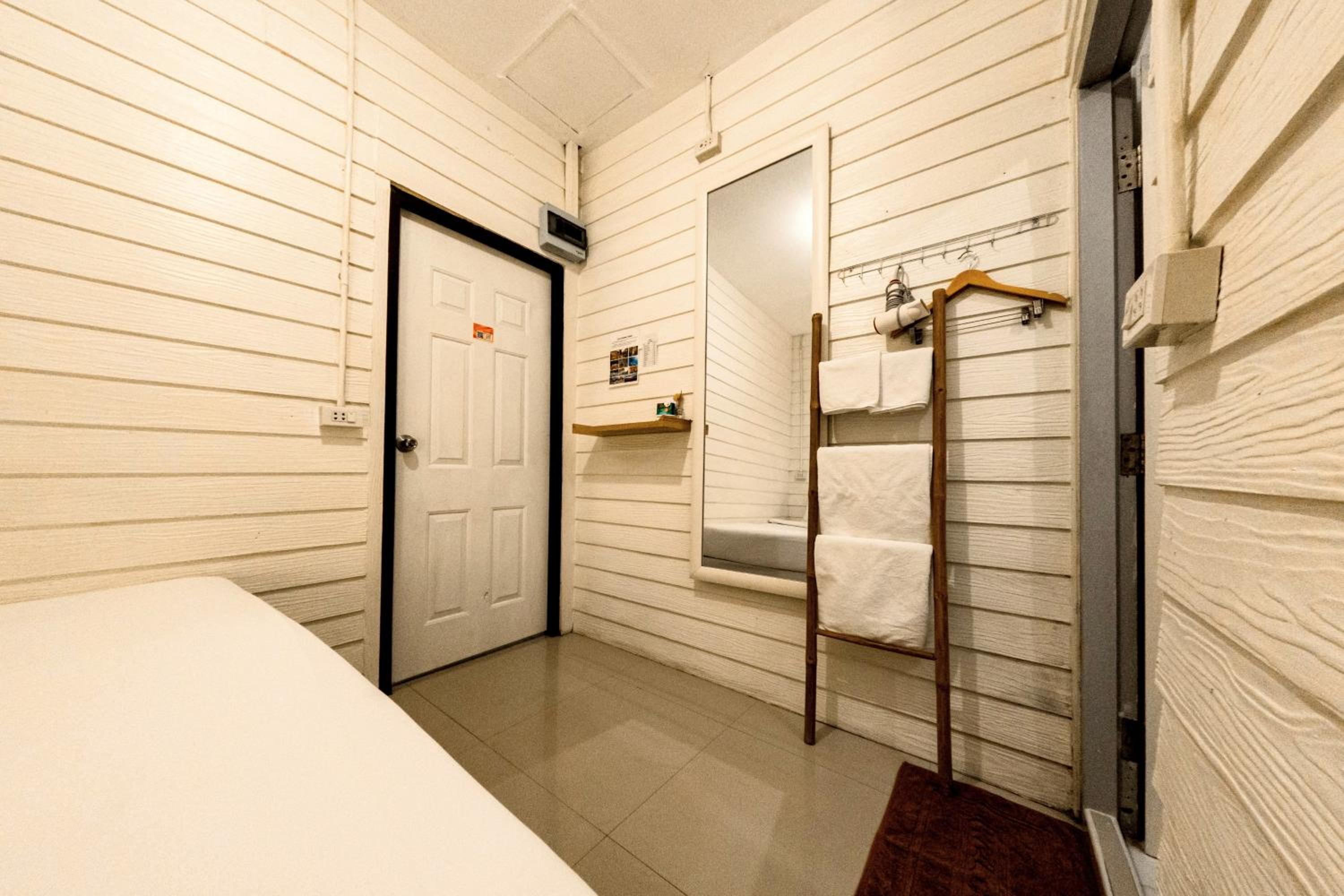 Double Room with Private Bathroom photo 3