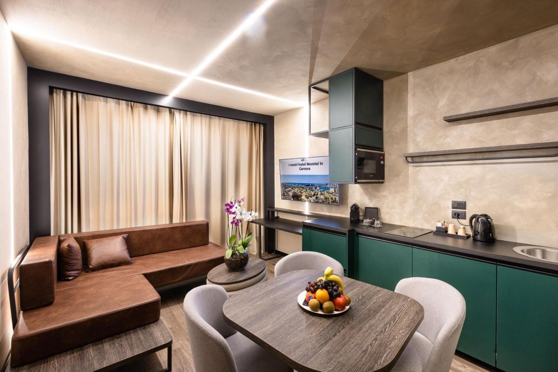 Deluxe Apartment with One Double Ded and Sofa - Photo 1
