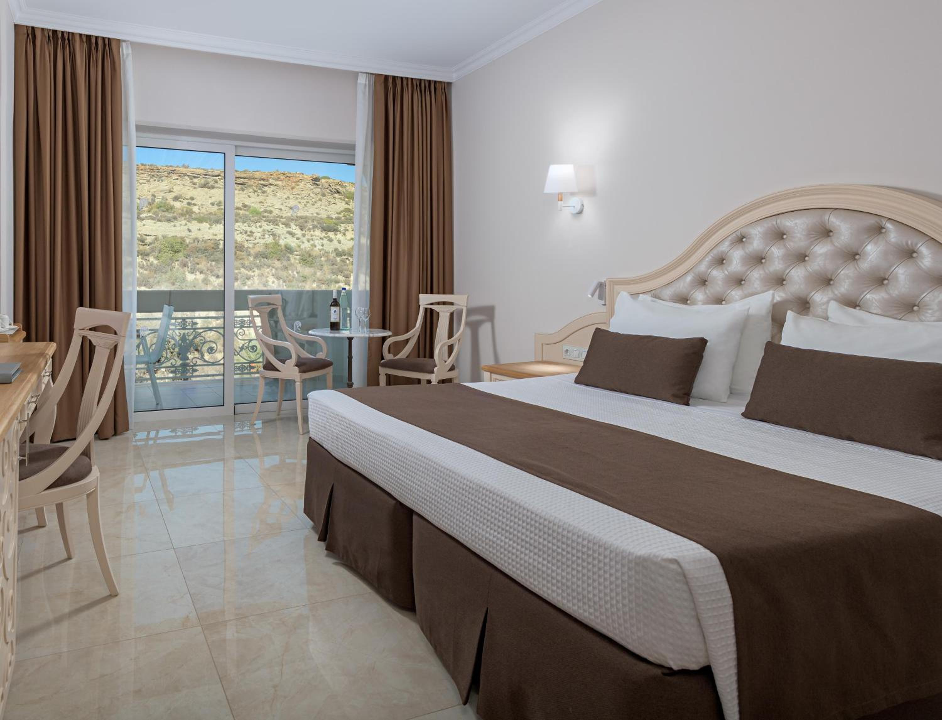 Deluxe Room Land View photo 2