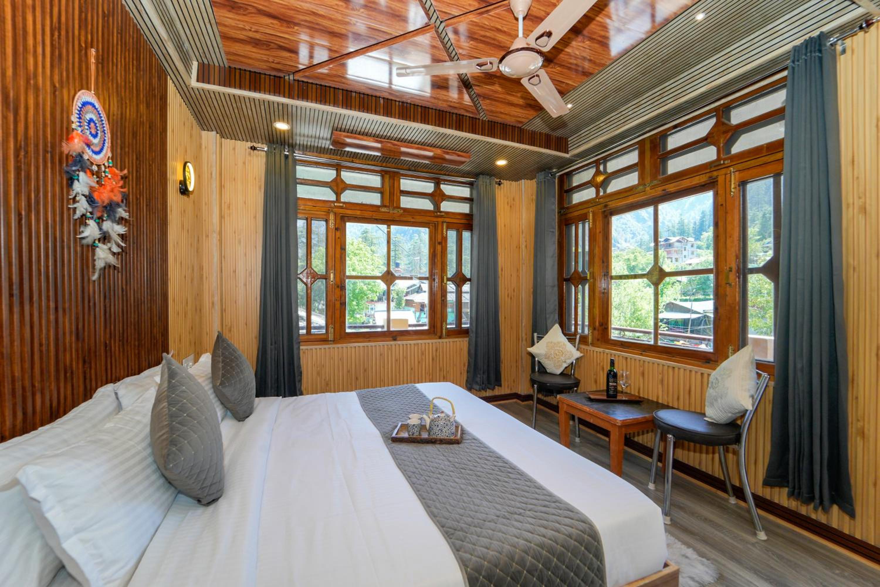Luxury Triple Room