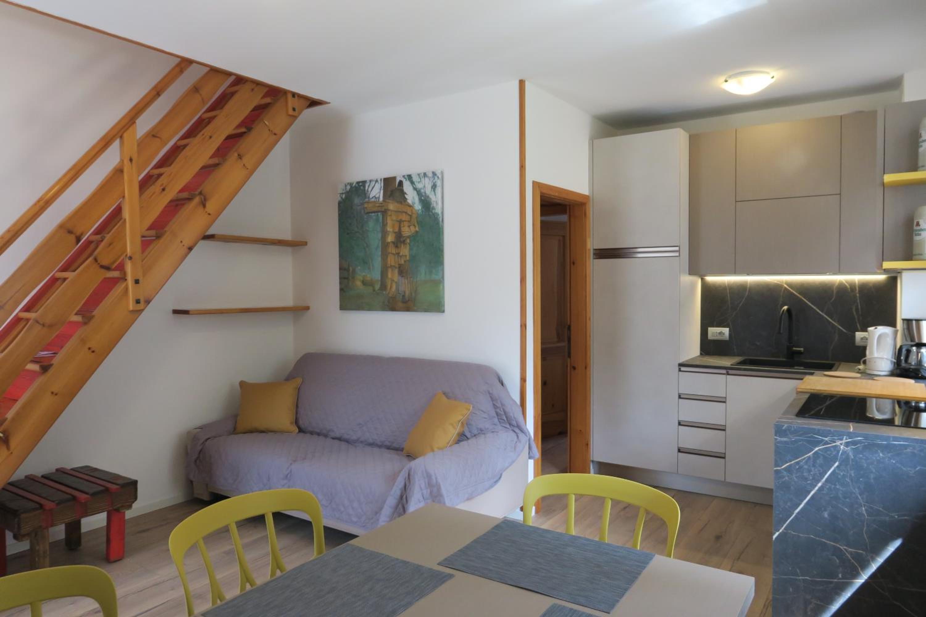 Three-Bedroom Apartment photo 2