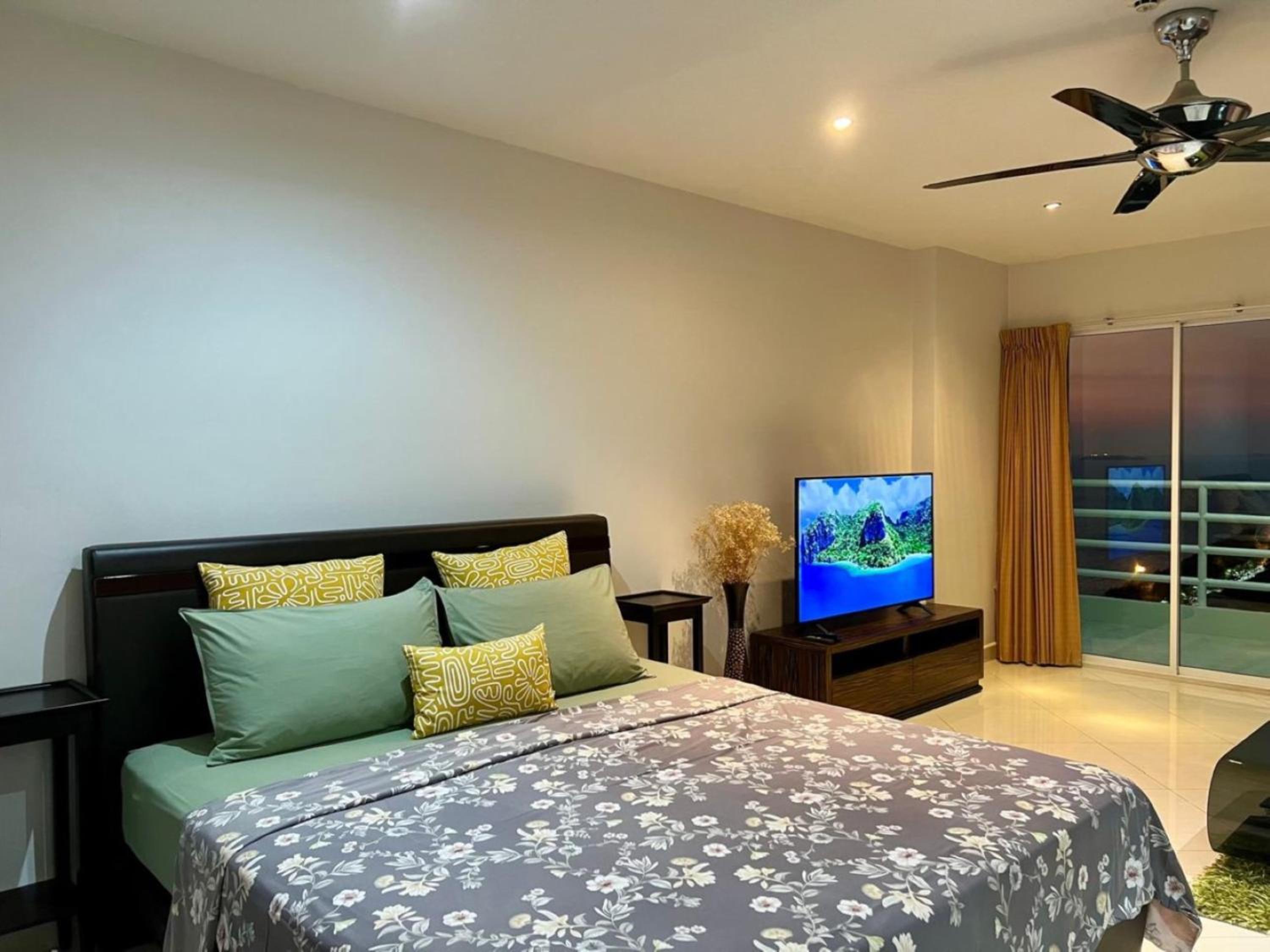 Studio with Sea View