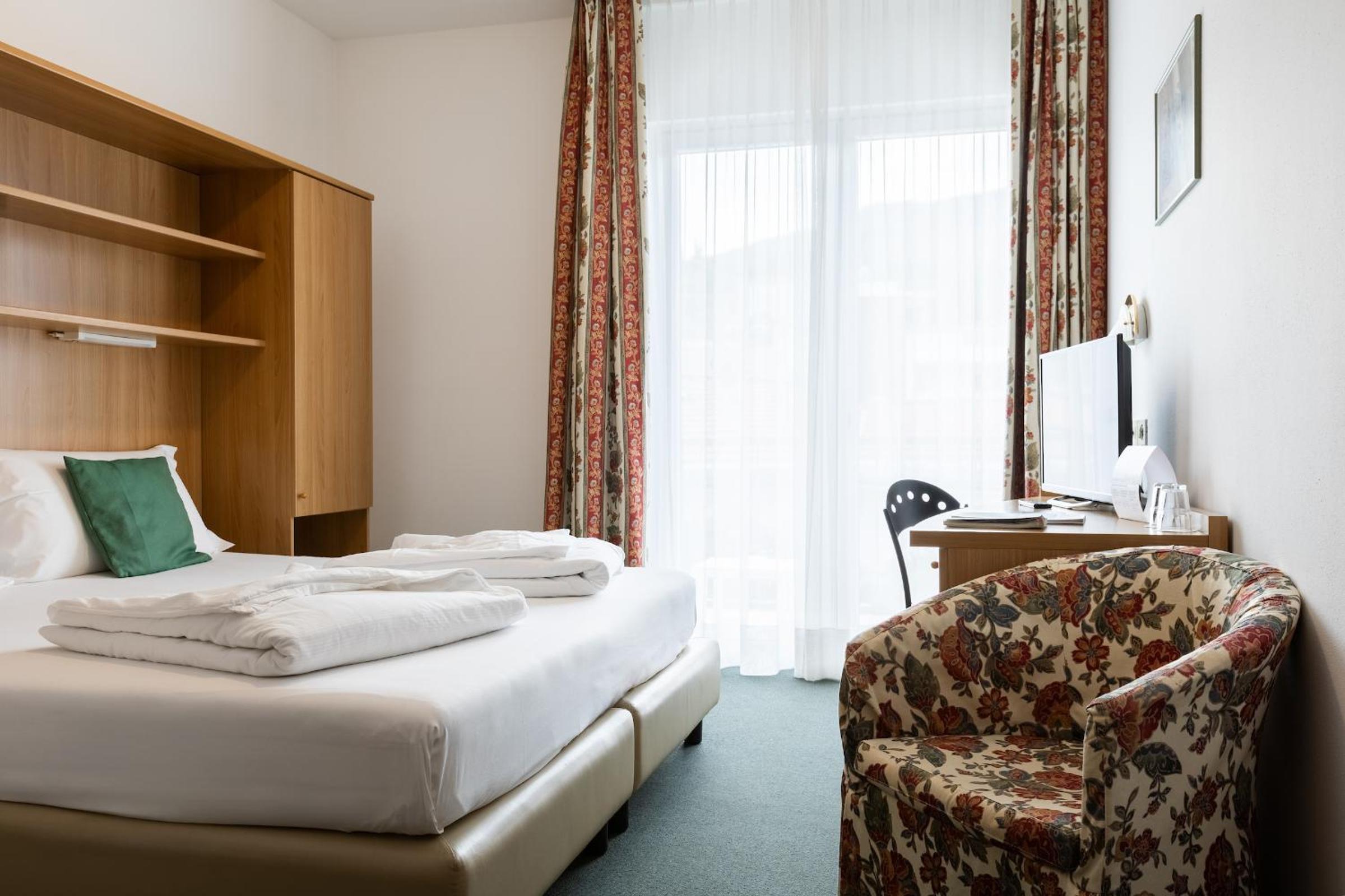 Economy Double or Twin Room - Photo 3