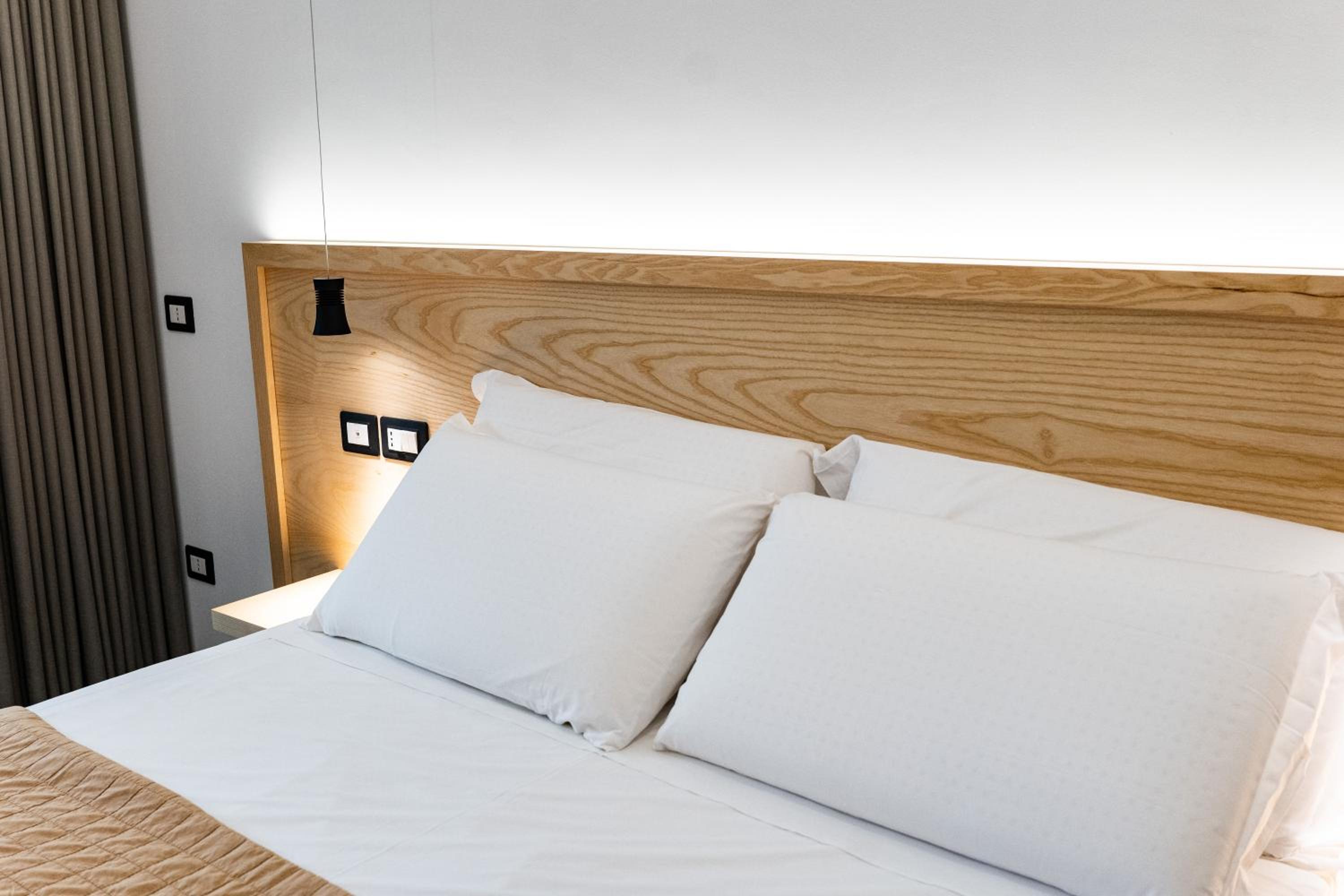 Double Room - Photo 25