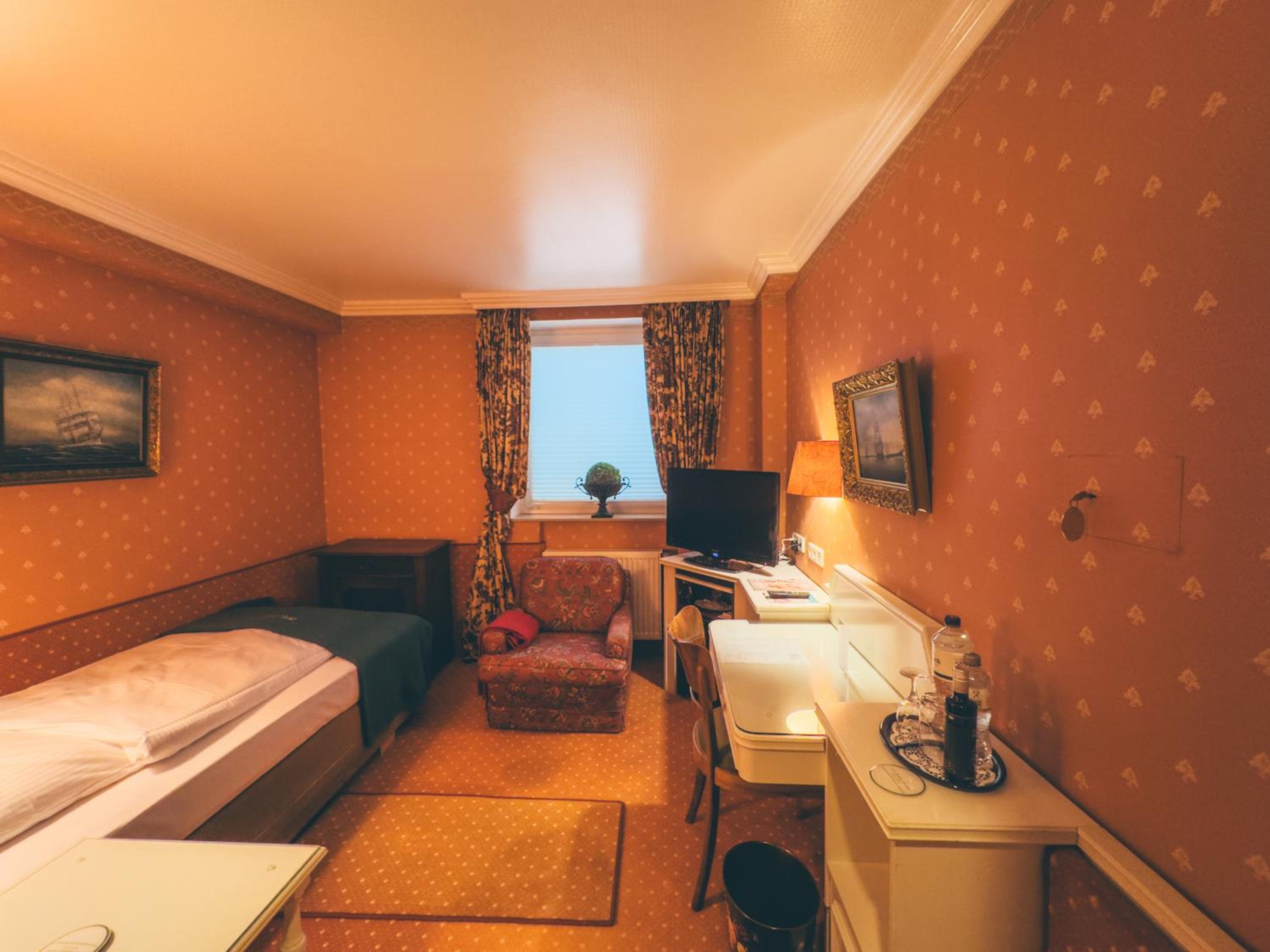 Souterrain Single Room - Economy lower level