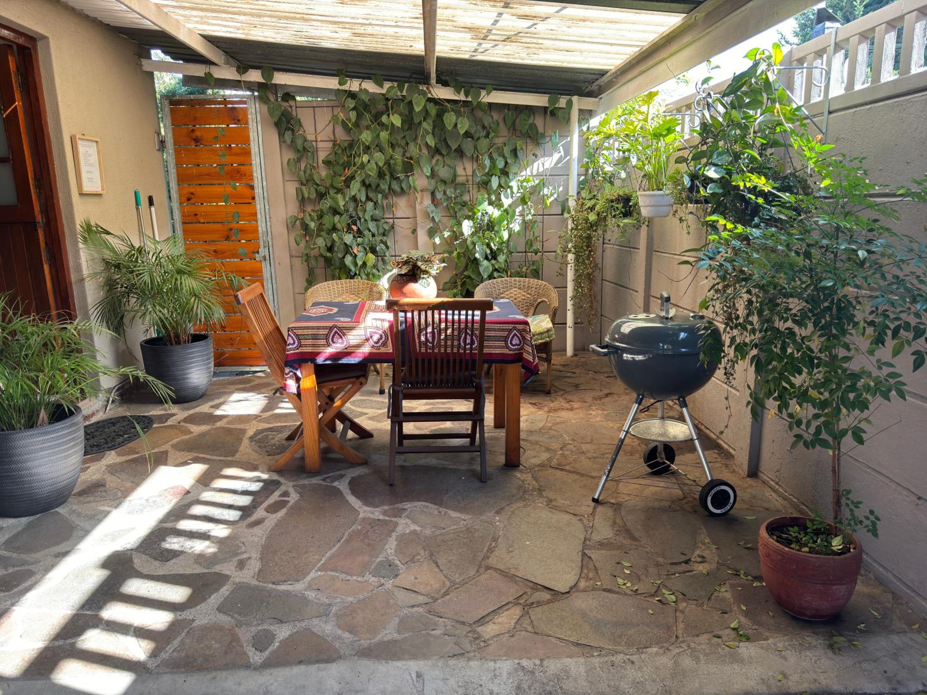 One-Bedroom Apartment - Photo 14