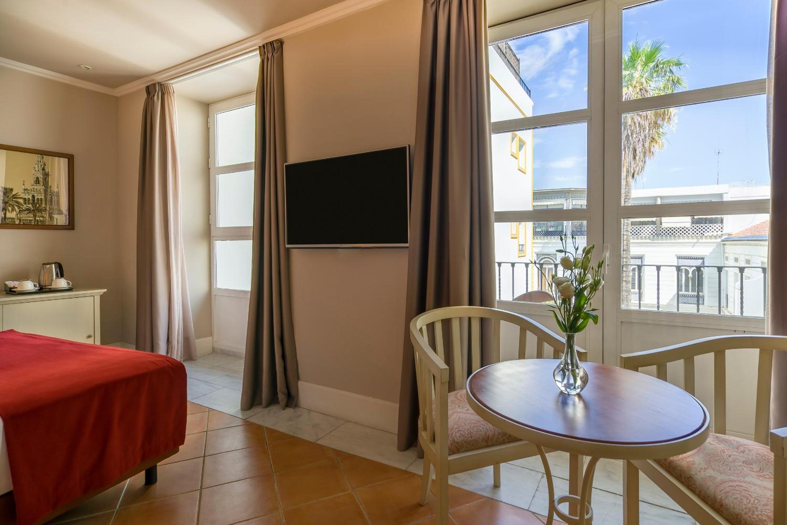 Vincci Room with Balcony - Photo 1