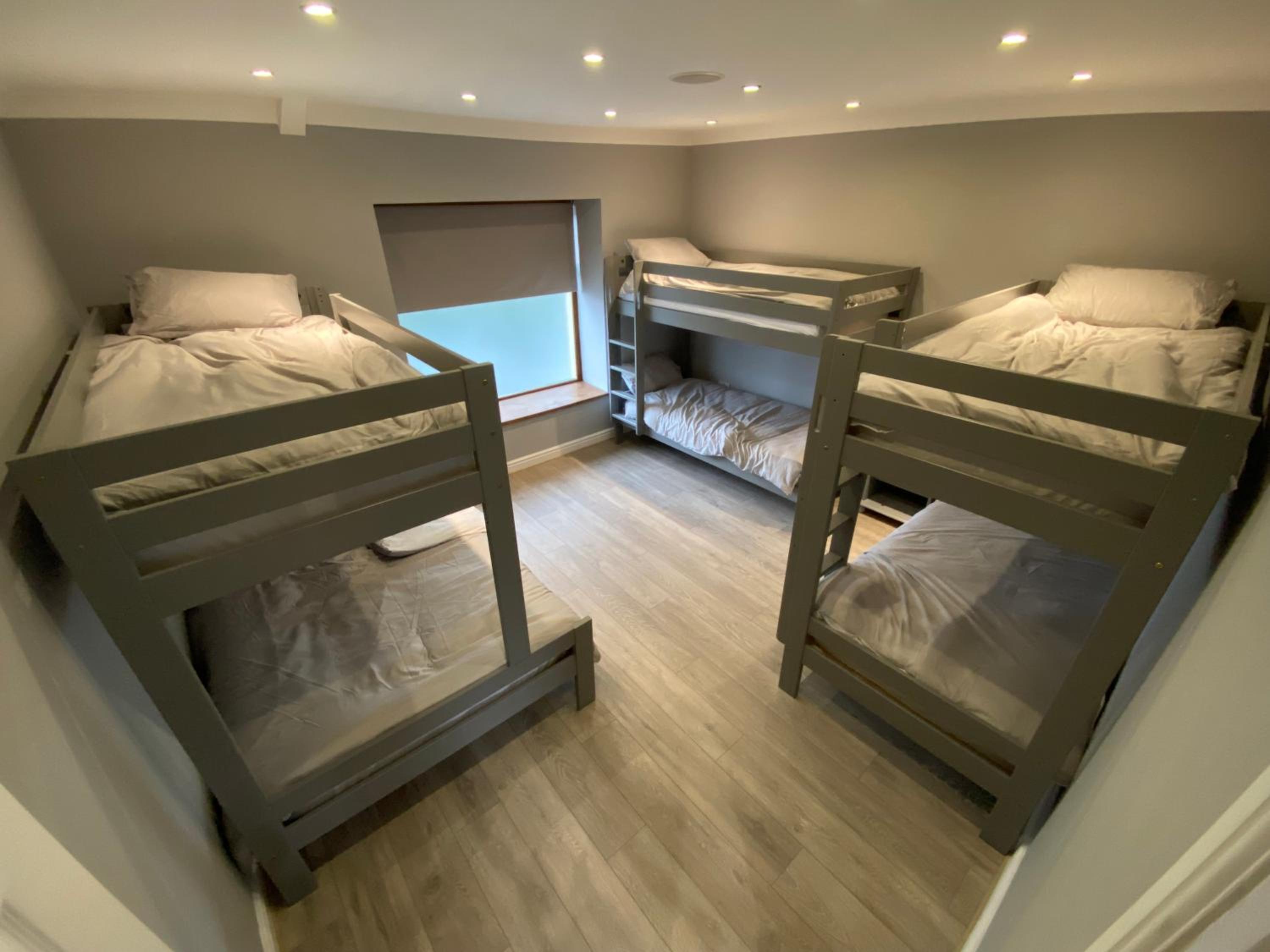 Mixed Dormitory Room photo 1