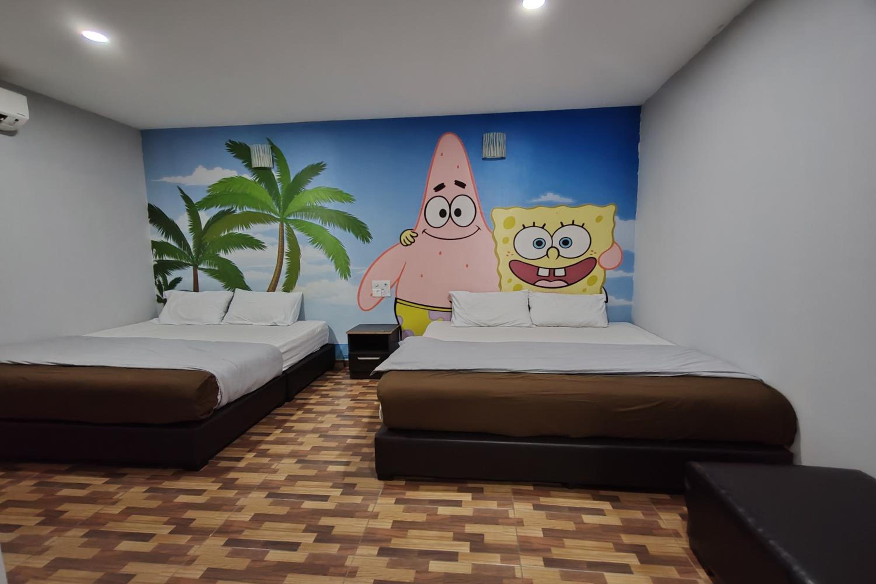 Family Room - Photo 2