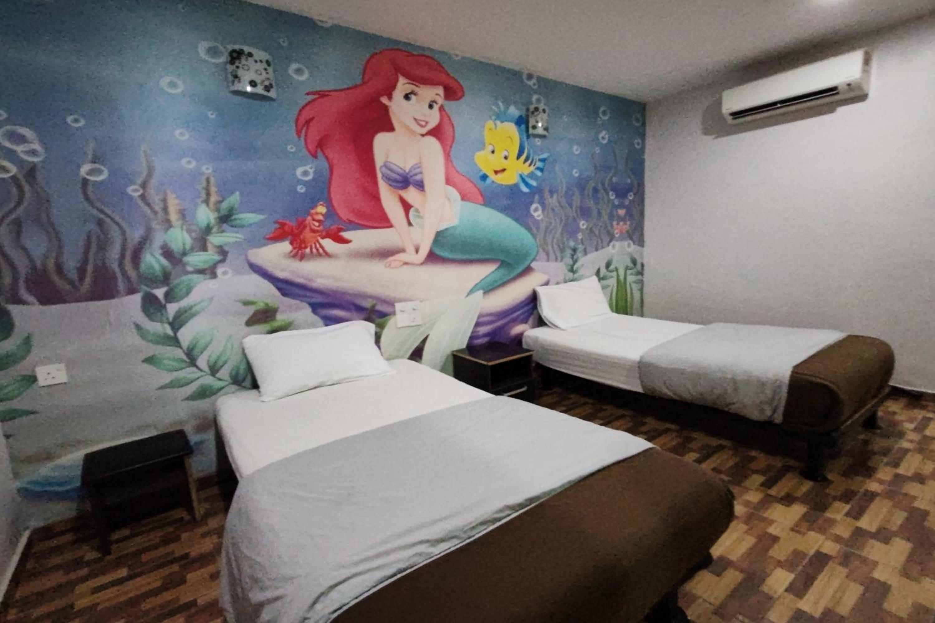 Standard Twin Room - Photo 1
