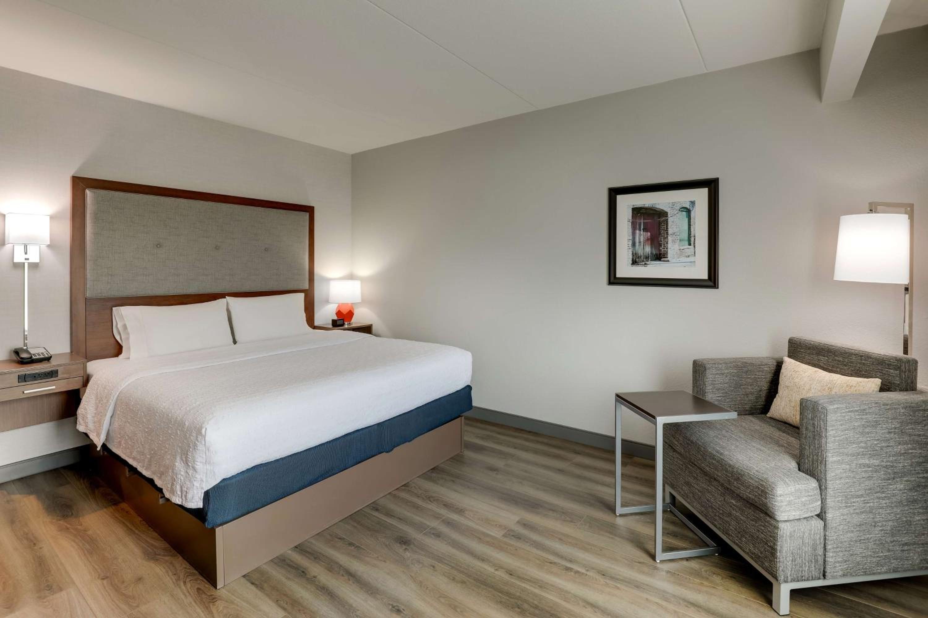 King Room - Non-Smoking
