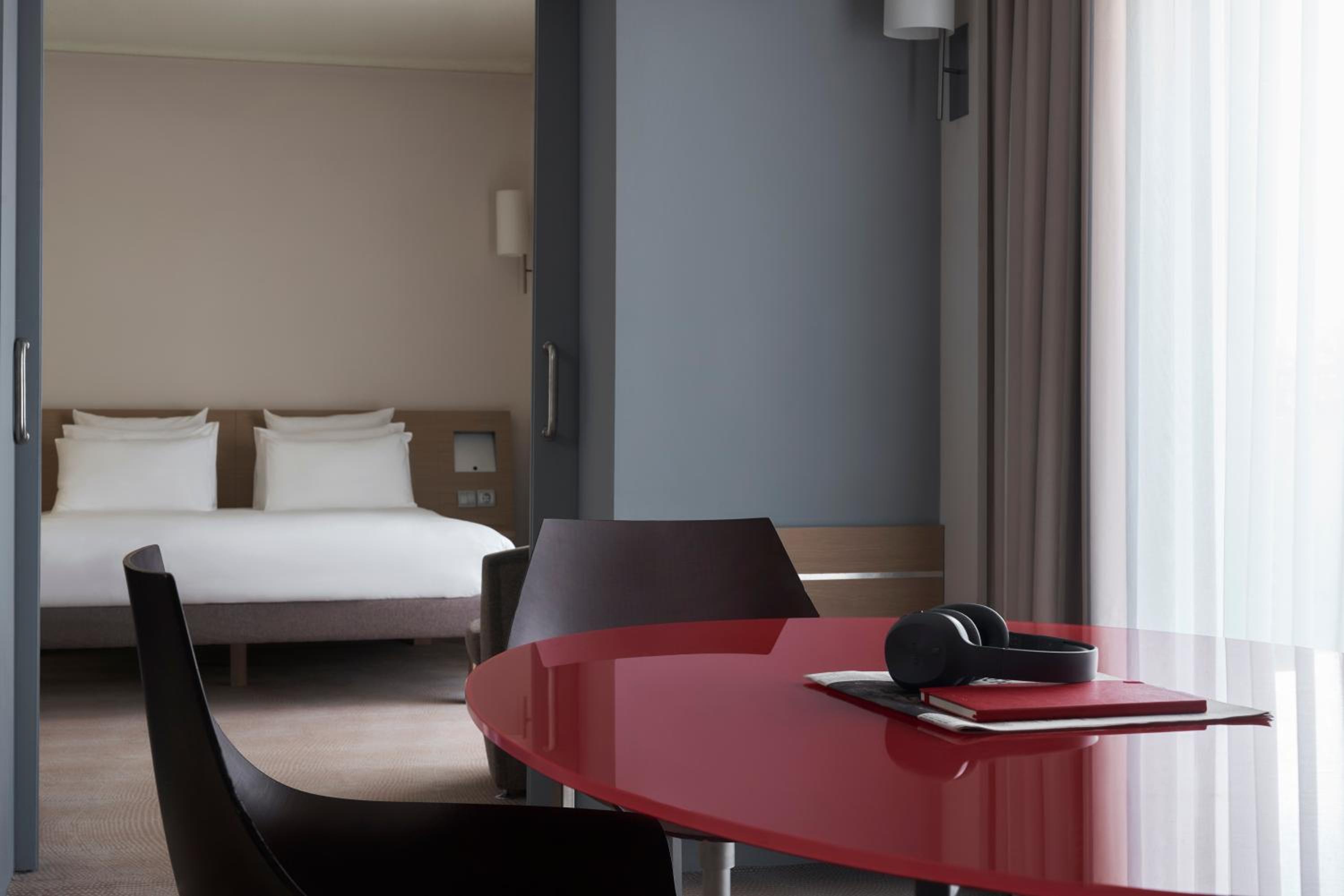 Suite, 1 double bed with double sofa bed photo 1