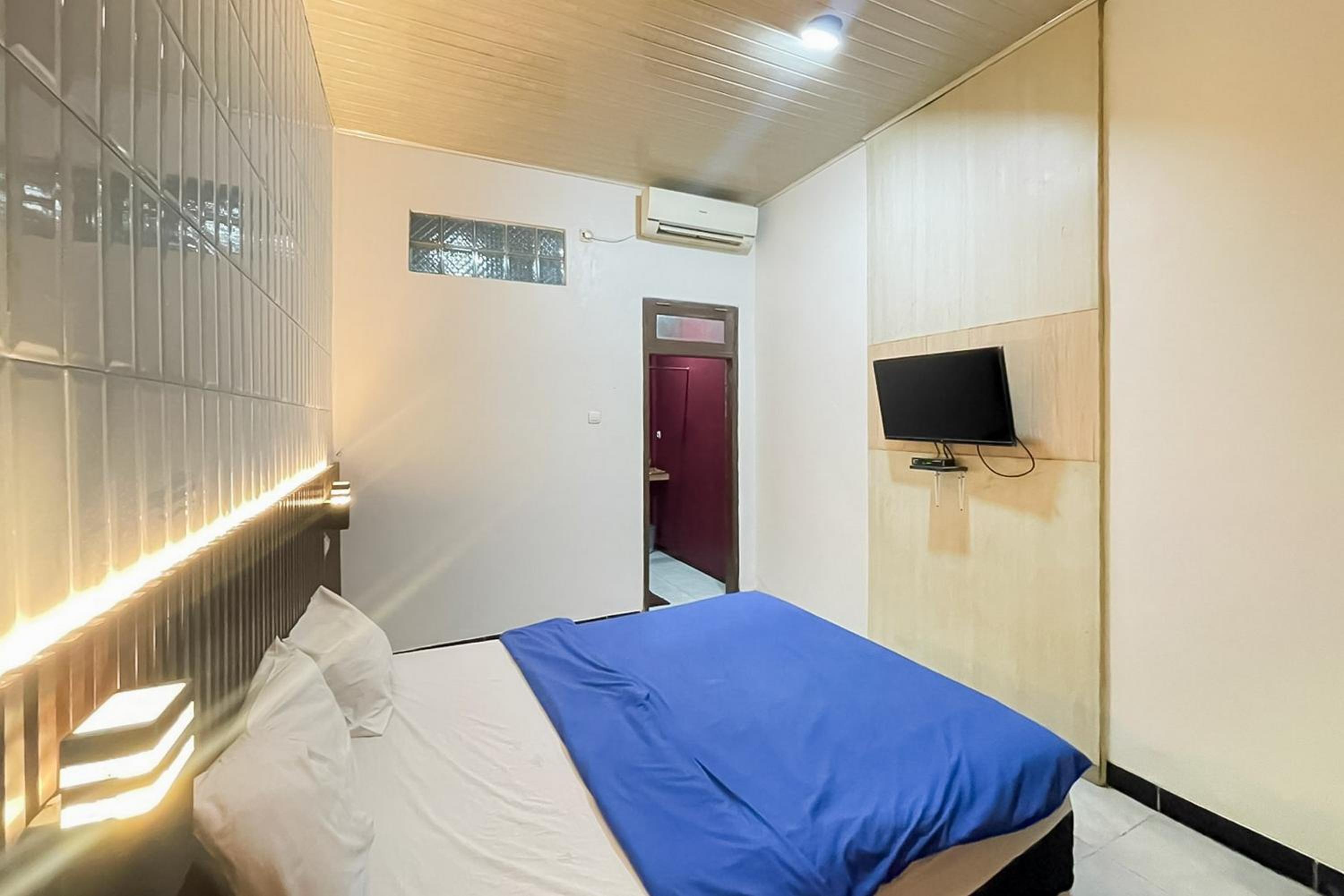Standard Double Room photo 3