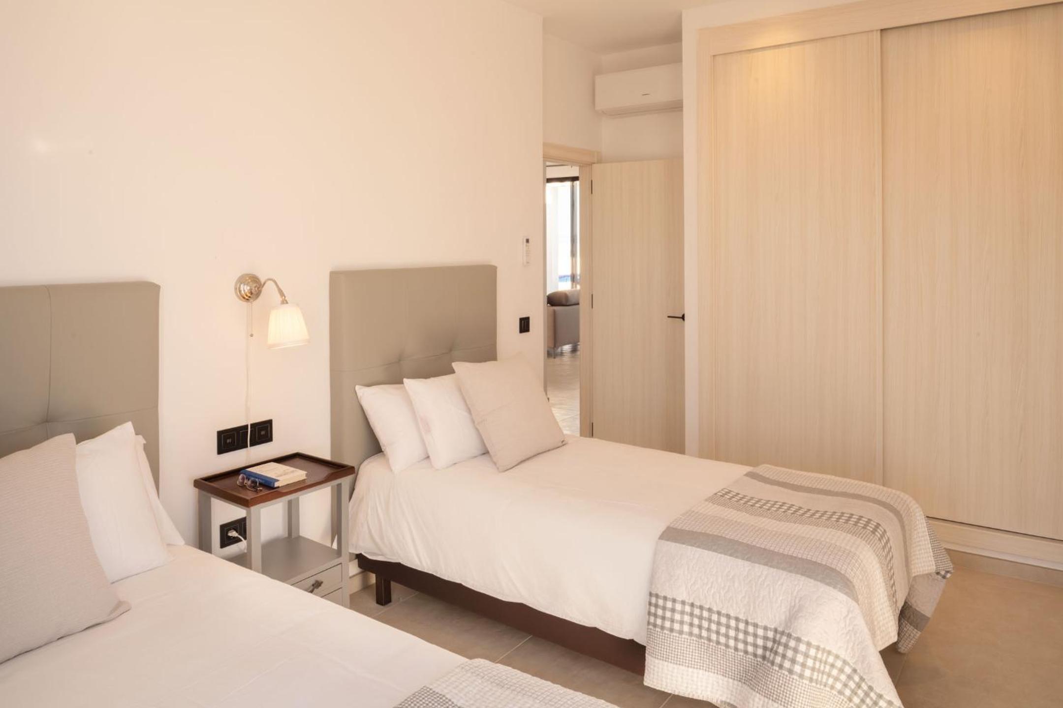 Villa de Tres Habitaciones