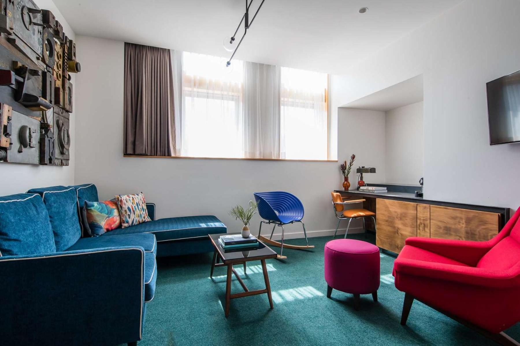 One-Bedroom Loft Suite - Chippendale