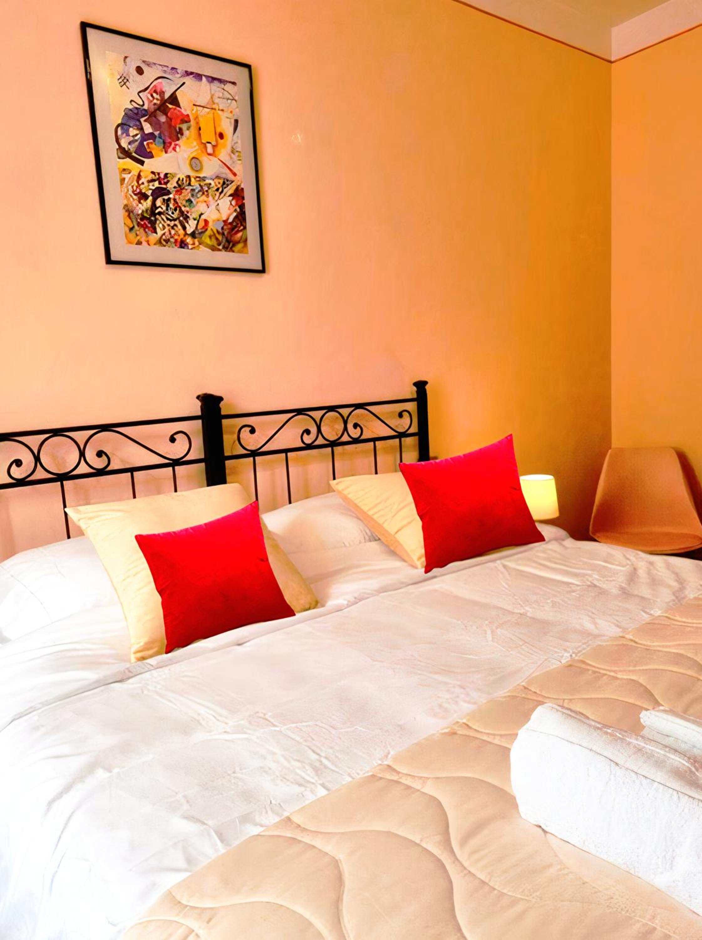 Deluxe Room - Photo 9