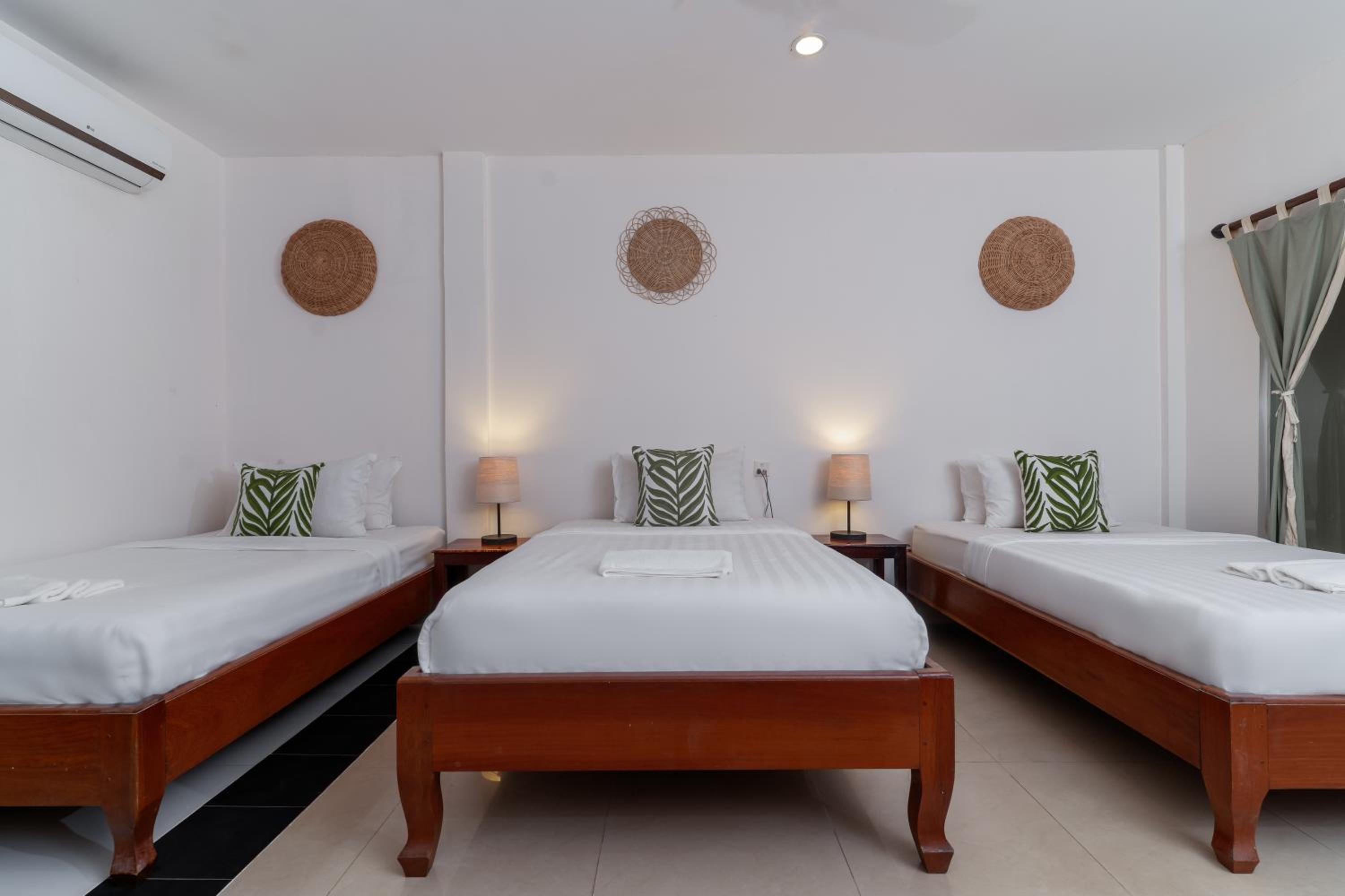 Premium Triple Room
