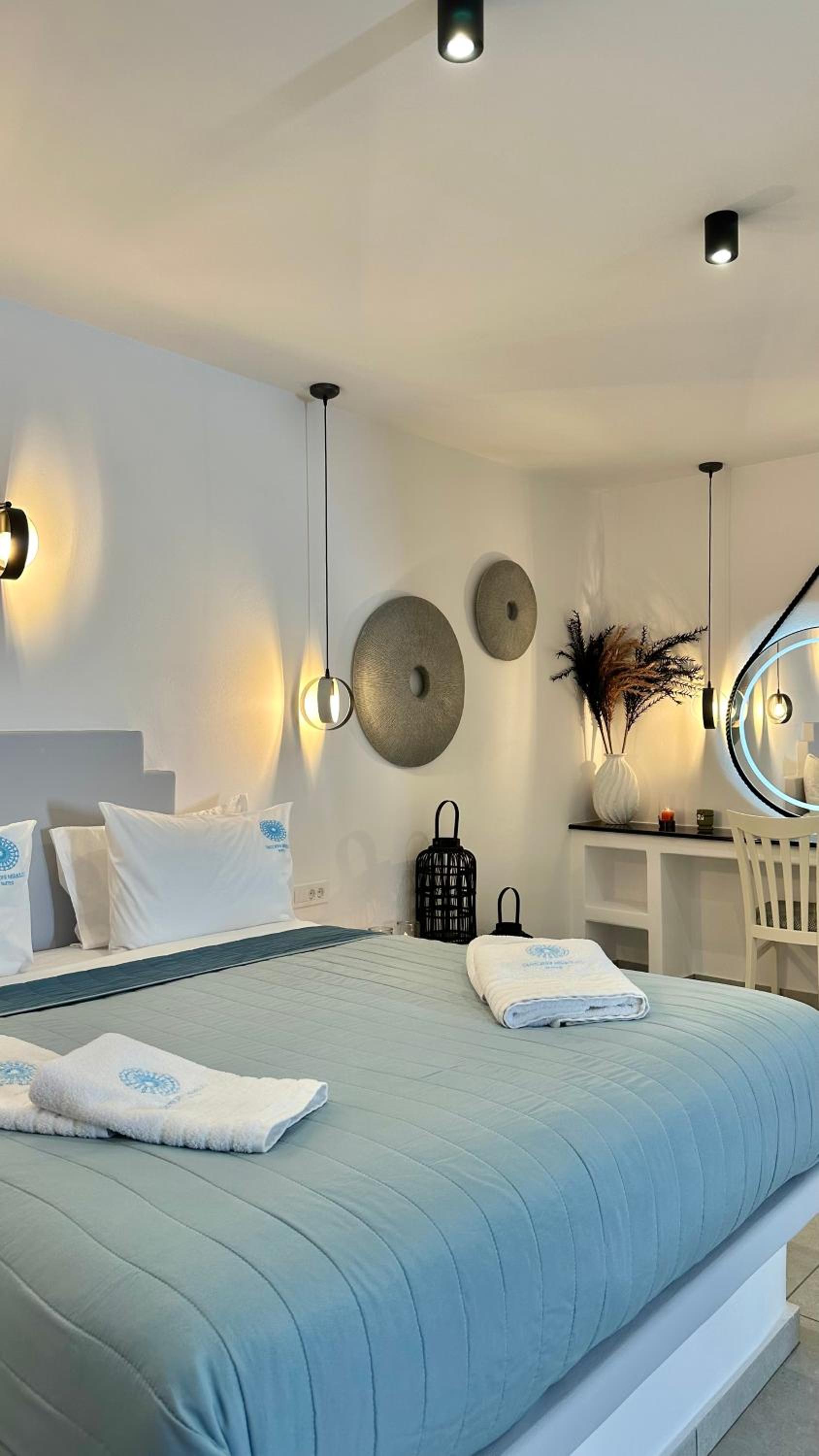 Annex Suite with Outdoor Jacuzzi – No View