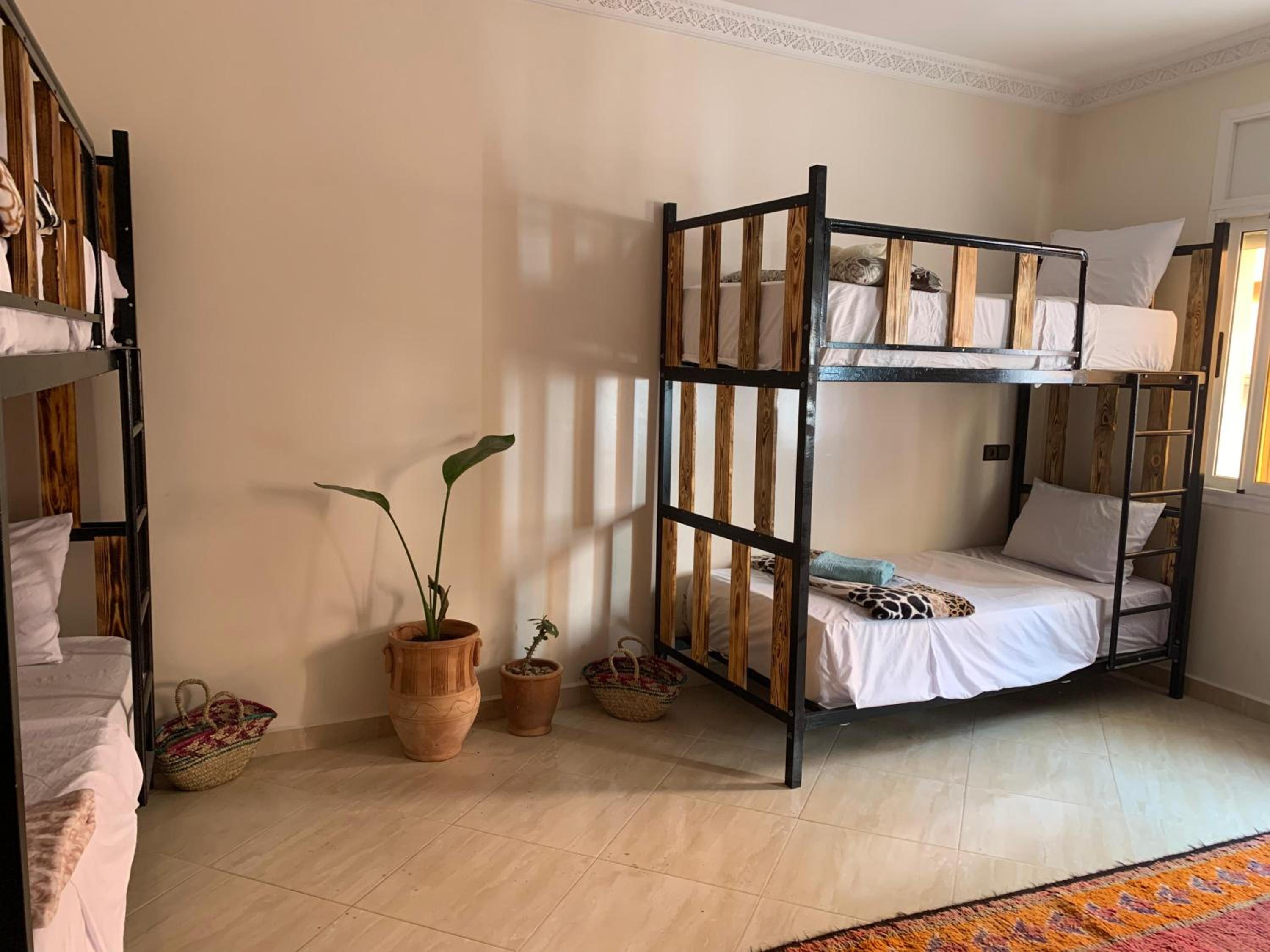 Bed in 6-Bed Mixed Dormitory Room photo 2
