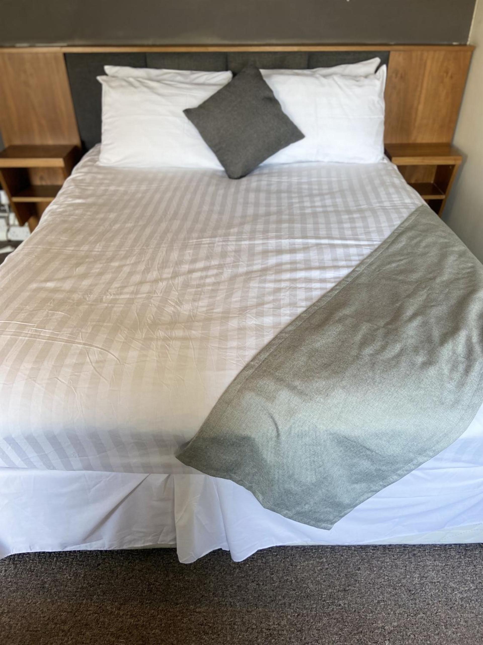 Double Room - Photo 3