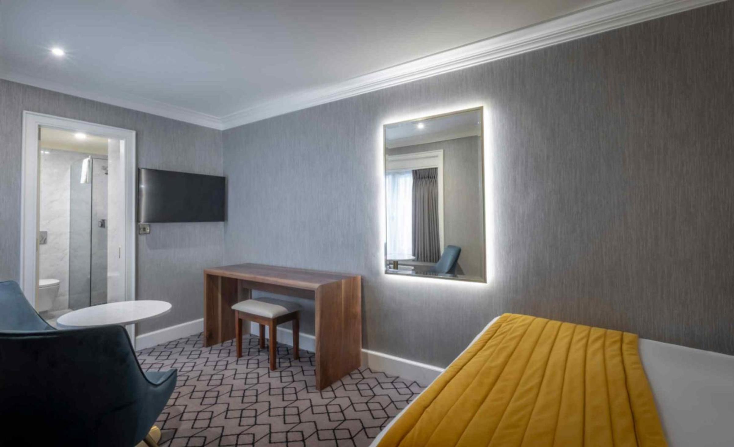 Single Room photo 3