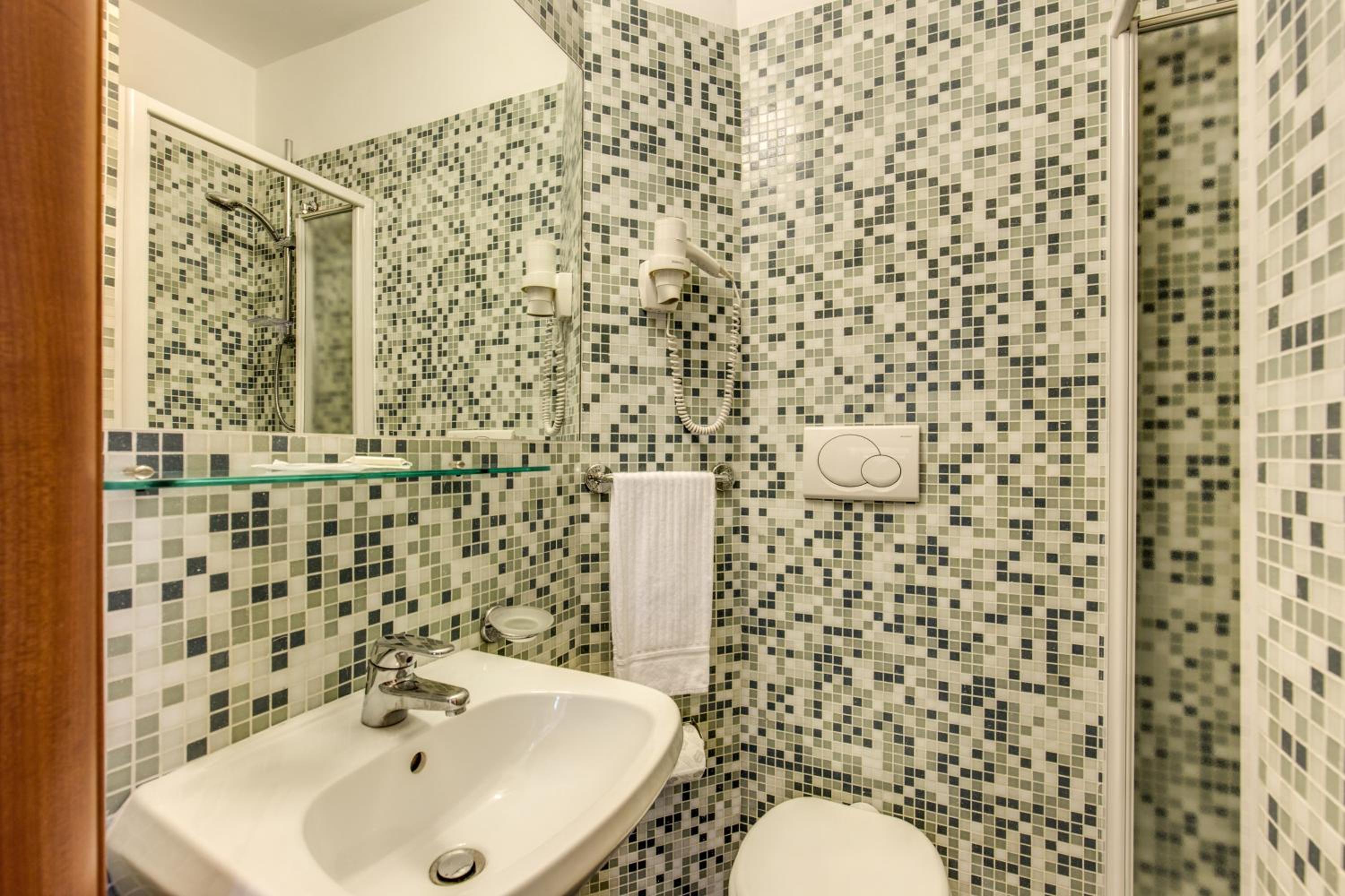 Single Room photo 2