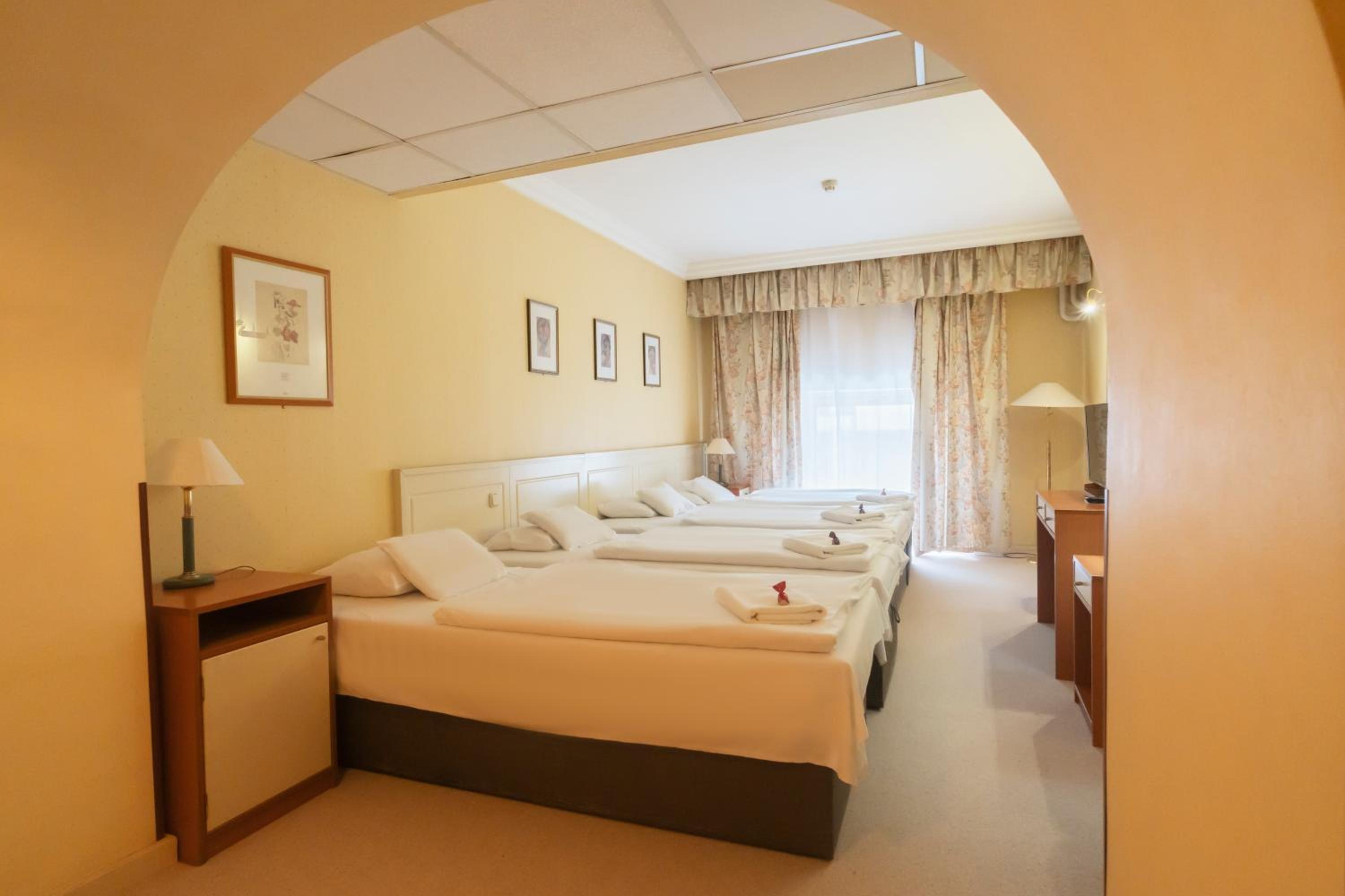 Quadruple Room photo 1