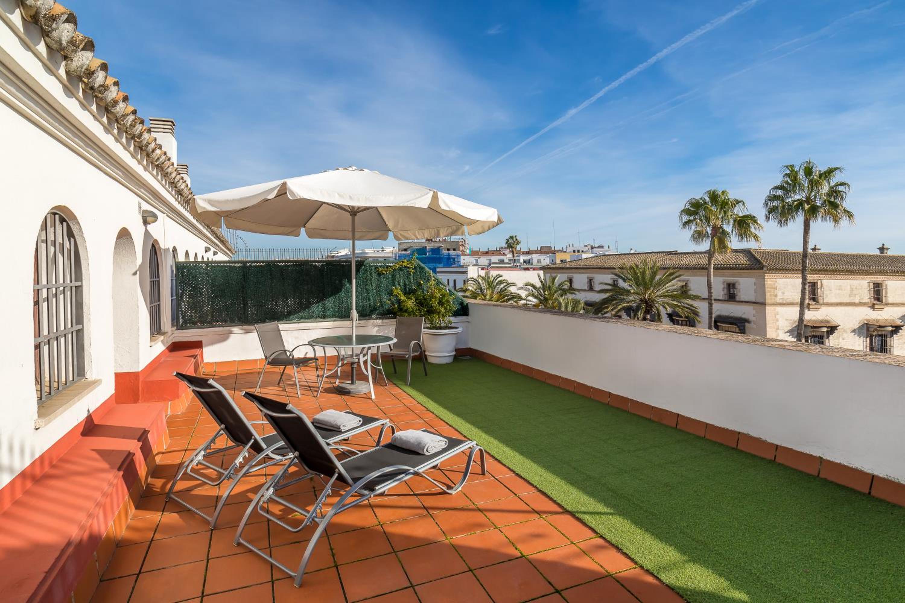Superior Double or Twin Room with Terrace (2 Adults) - Photo 7