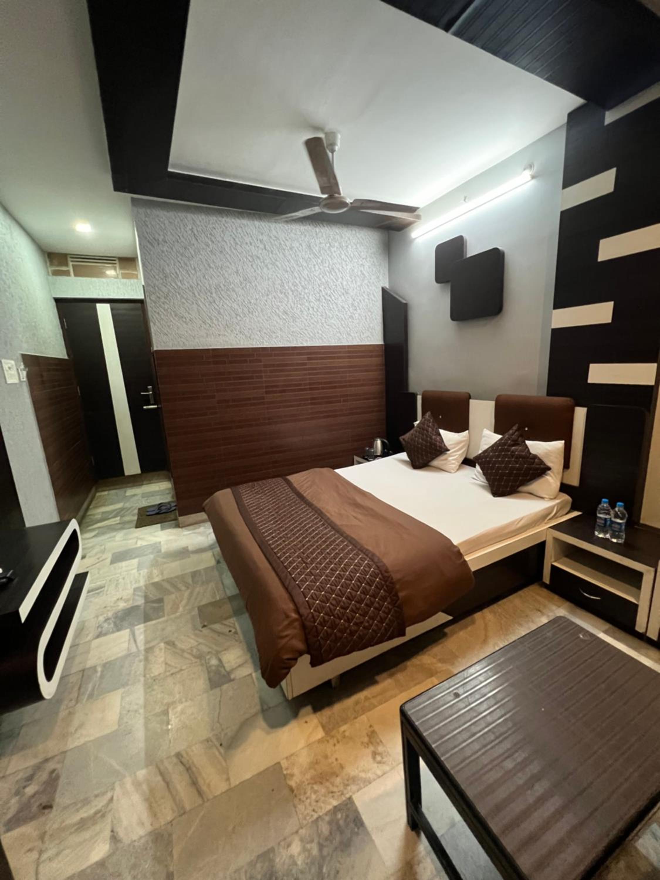 Economy Double Room - Photo 5