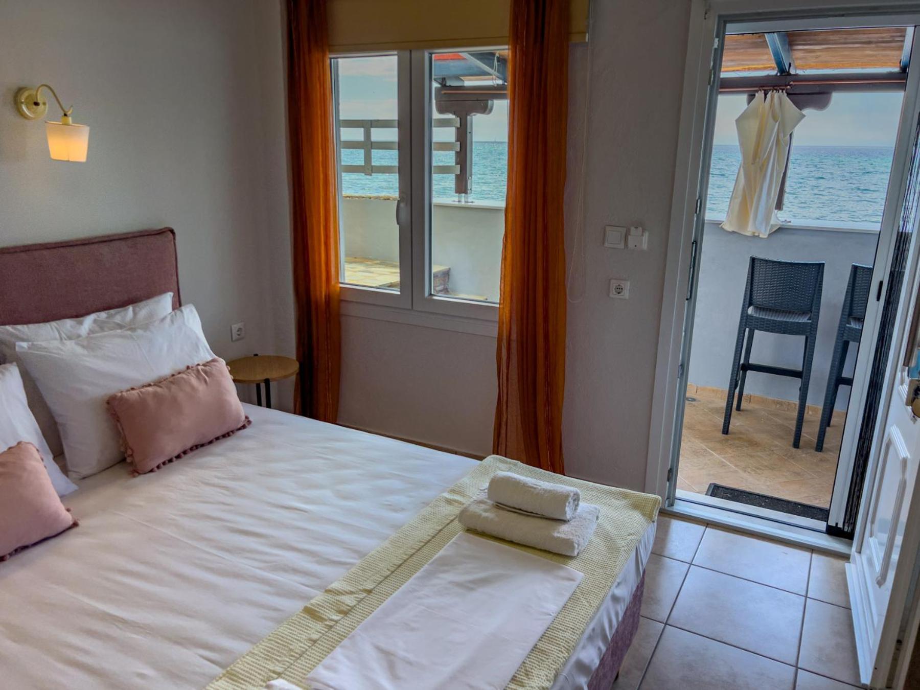 Studio with Sea View