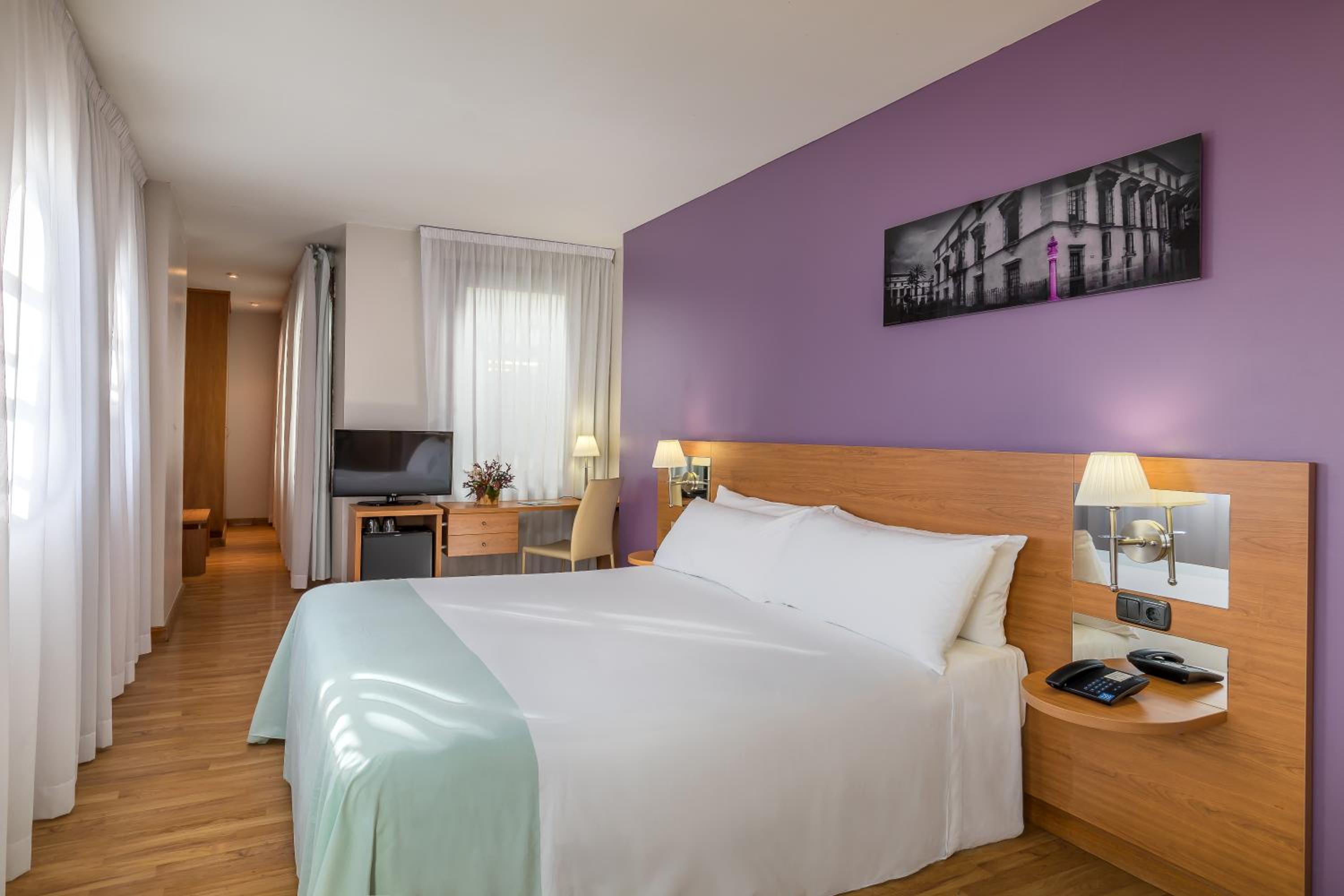 Superior Double or Twin Room with Terrace (2 Adults) - Photo 6