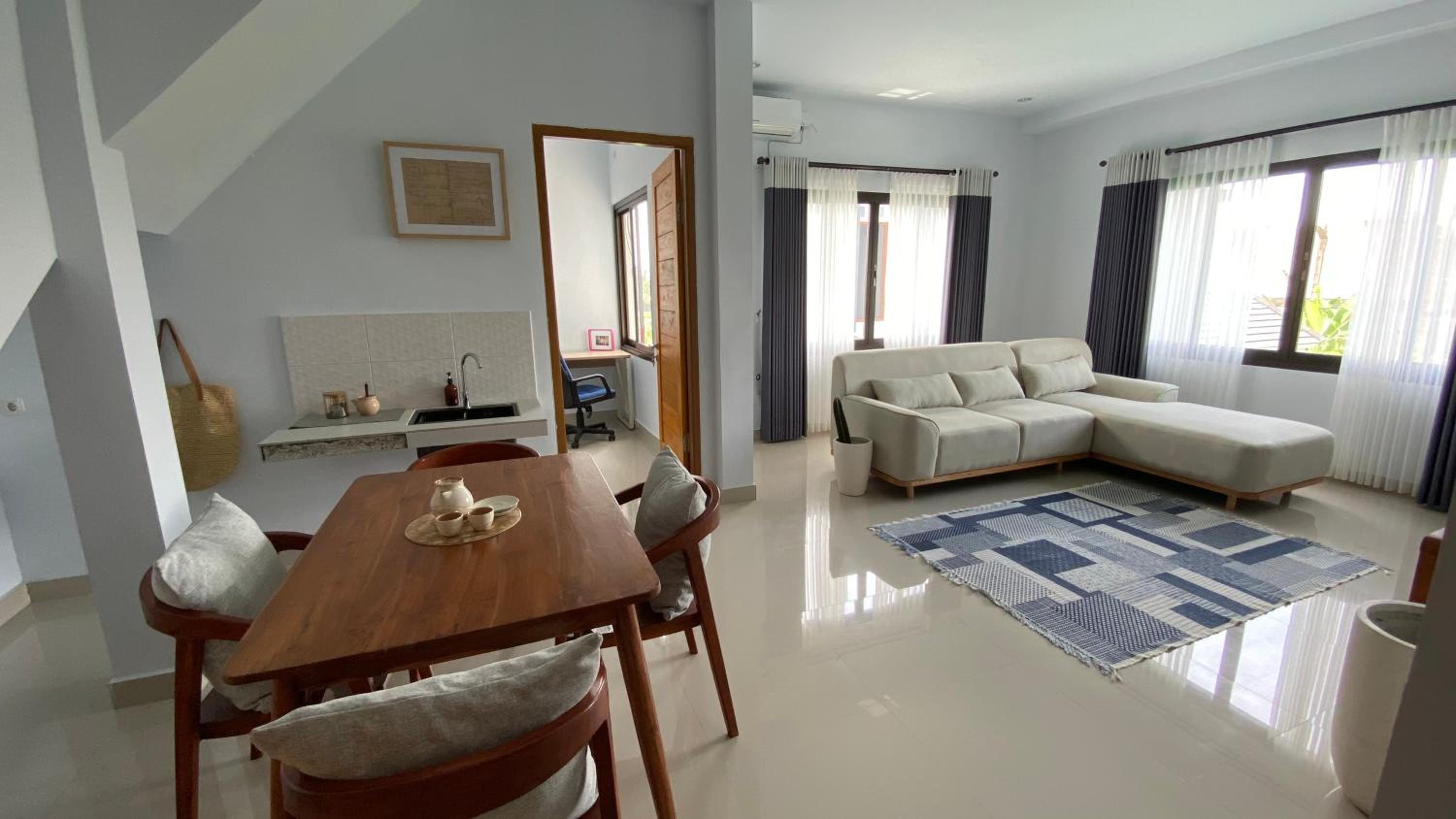 Three-Bedroom Vacation Home  photo 3