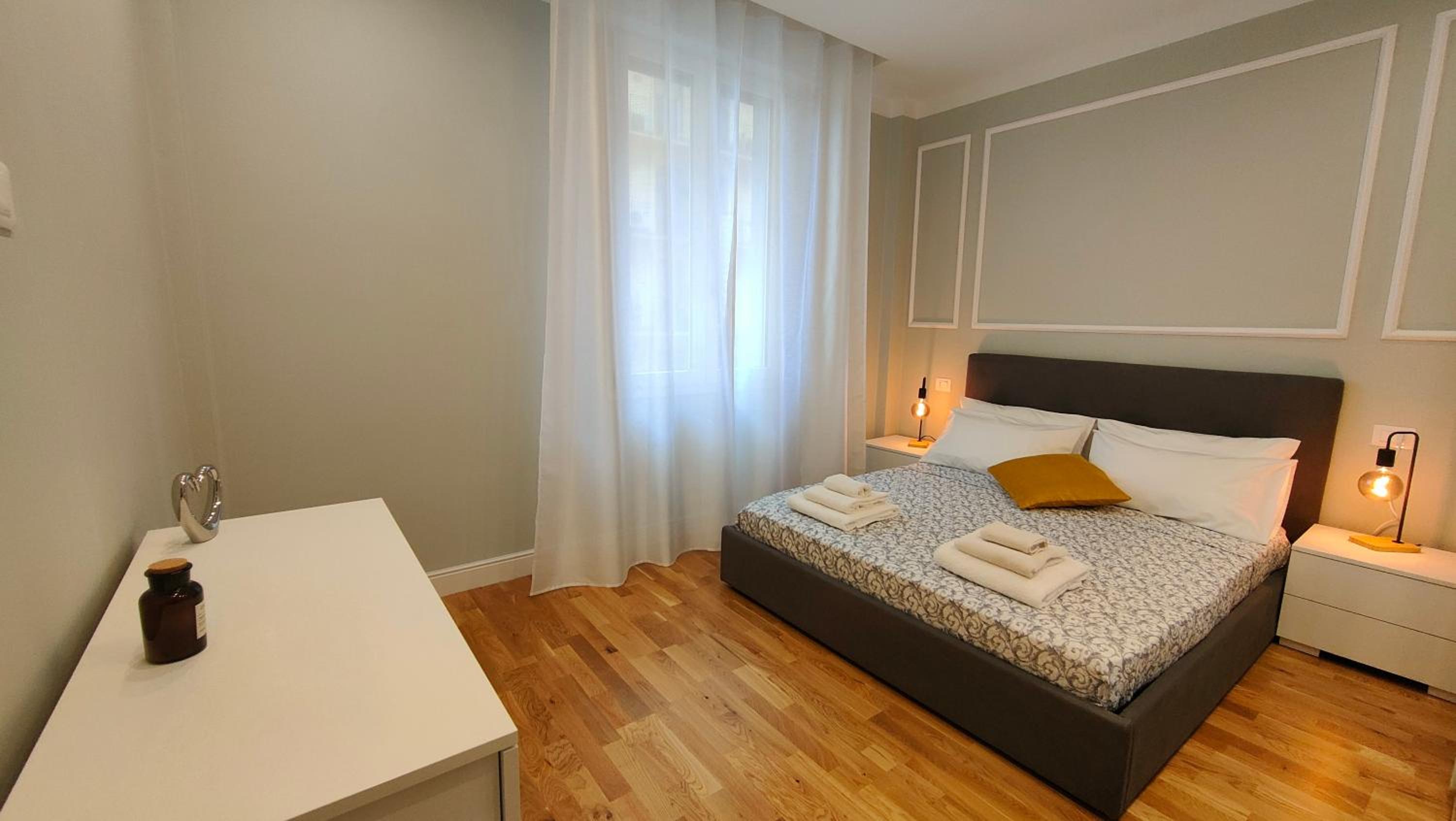 Two-Bedroom Apartment with Balcony photo 2