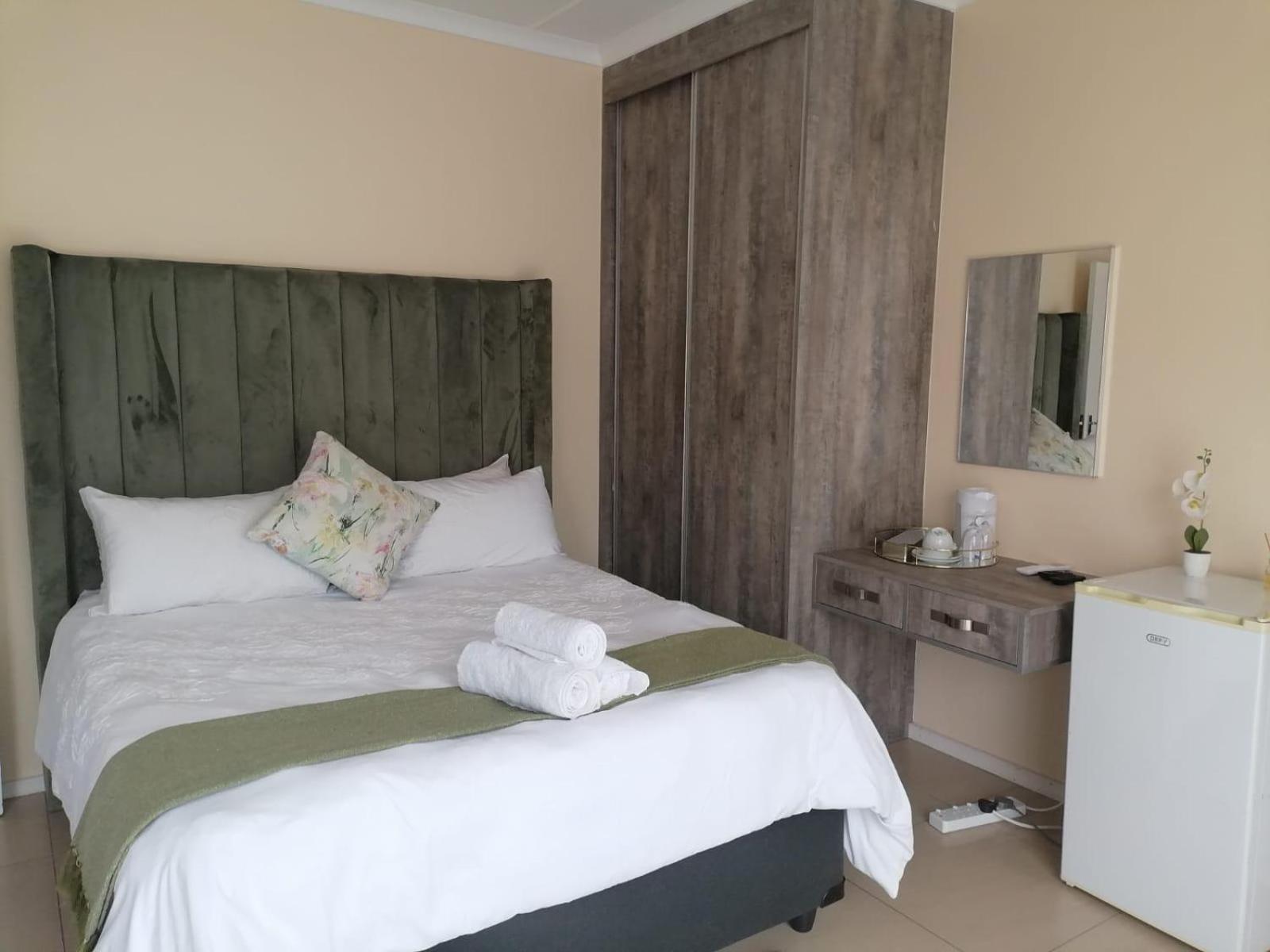 Double Room With Private Bathroom photo 1
