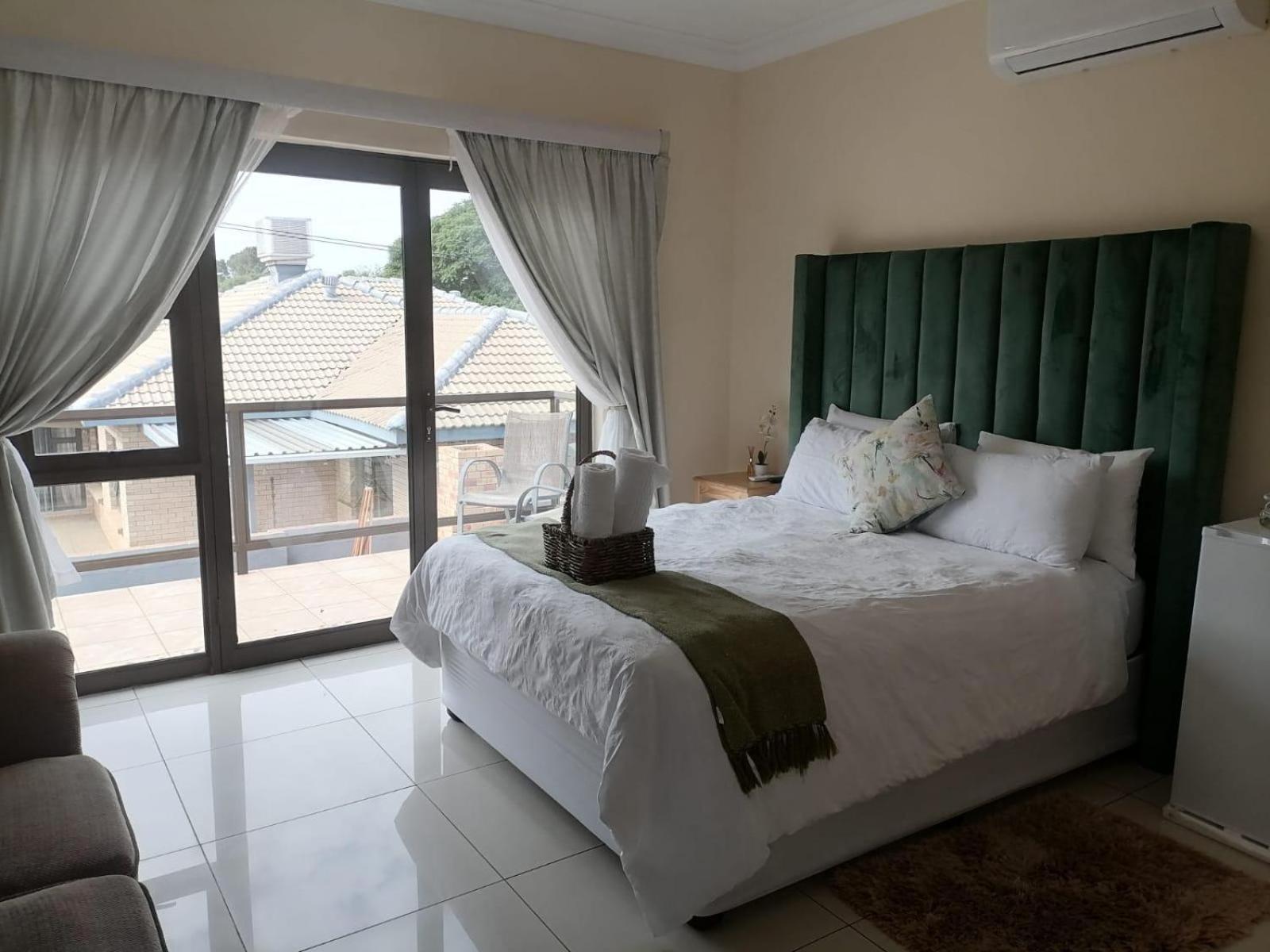 Deluxe Double Room With Balcony photo 2
