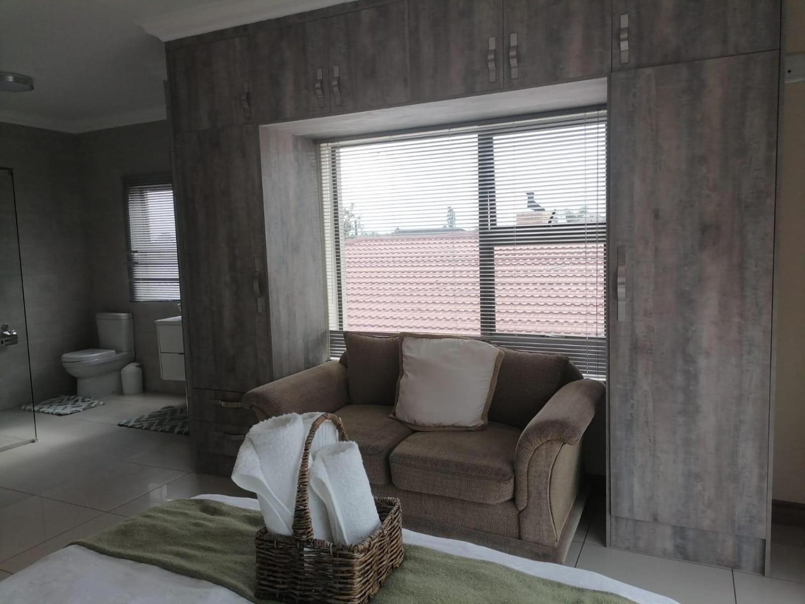 Deluxe Double Room With Balcony photo 3