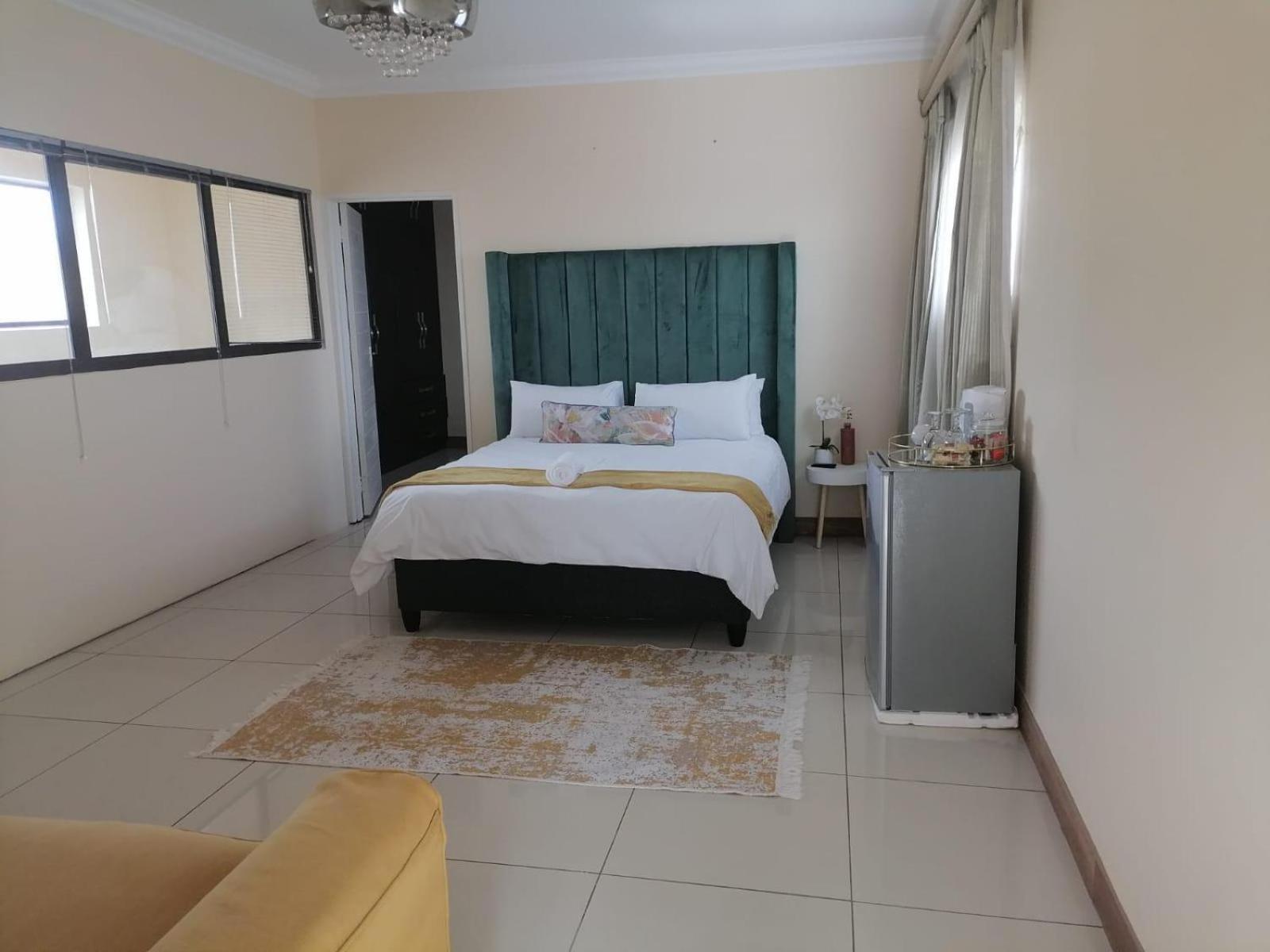 Deluxe Suite photo 2
