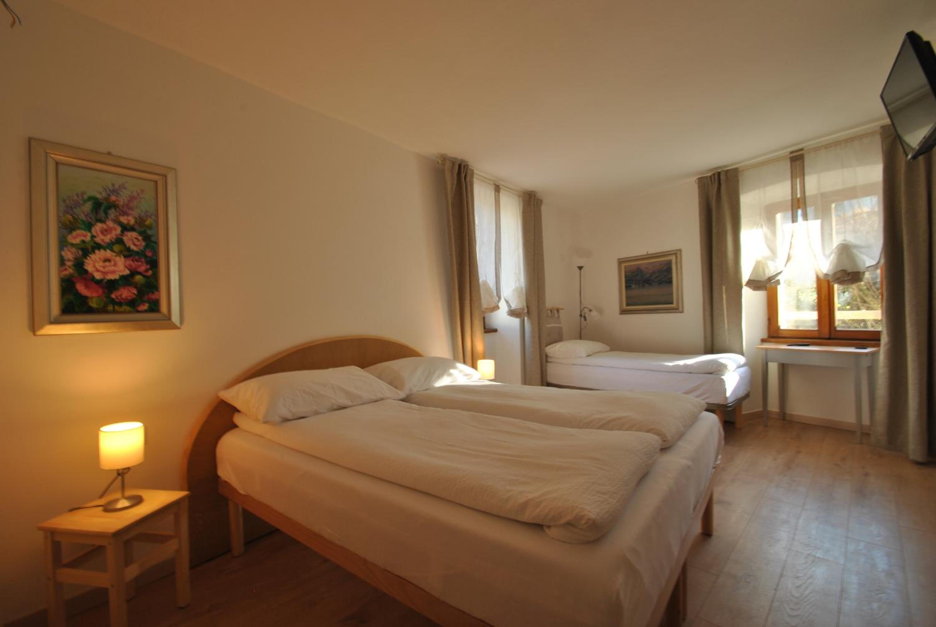 Two-Bedroom House photo 3