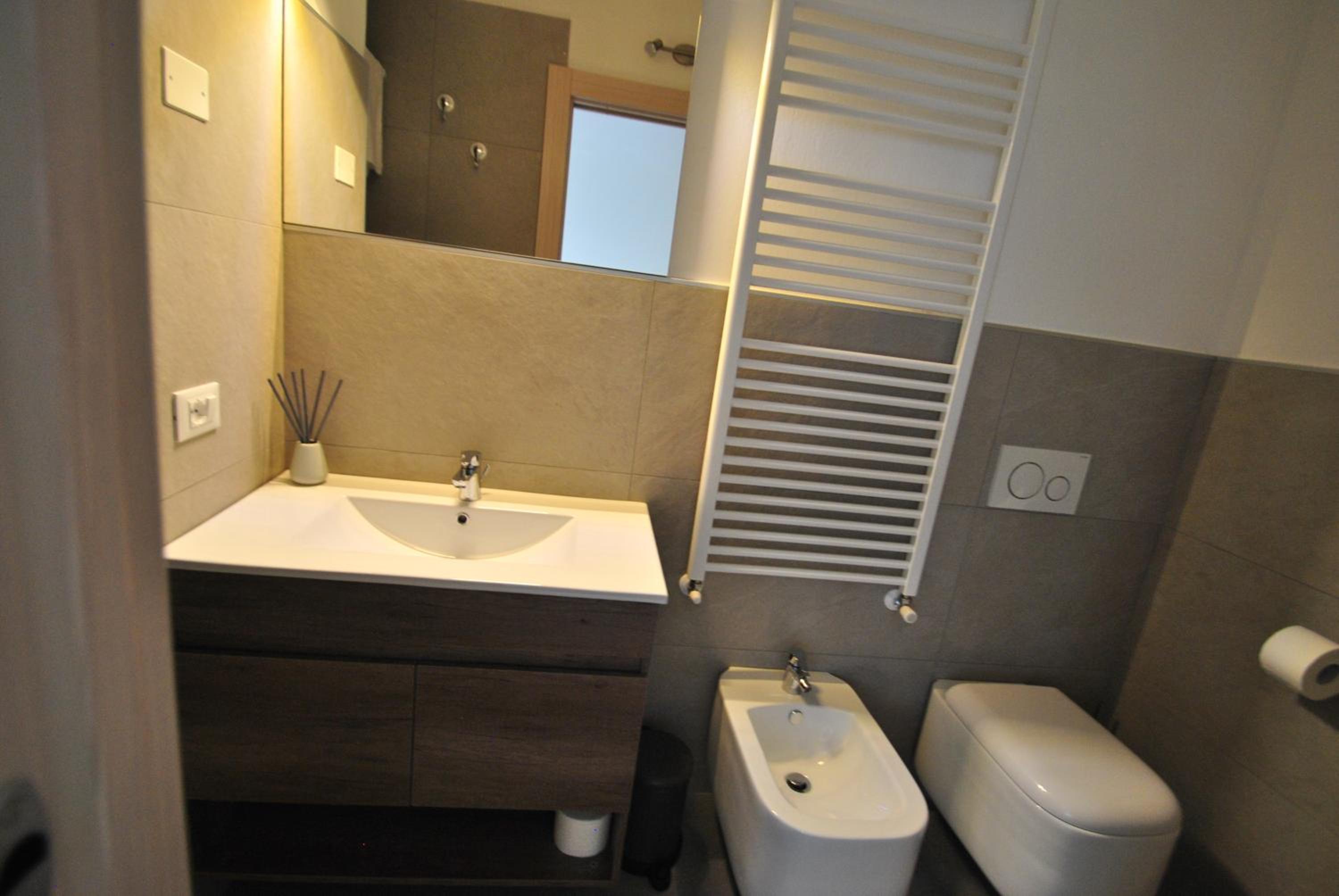 Two-Bedroom House photo 2