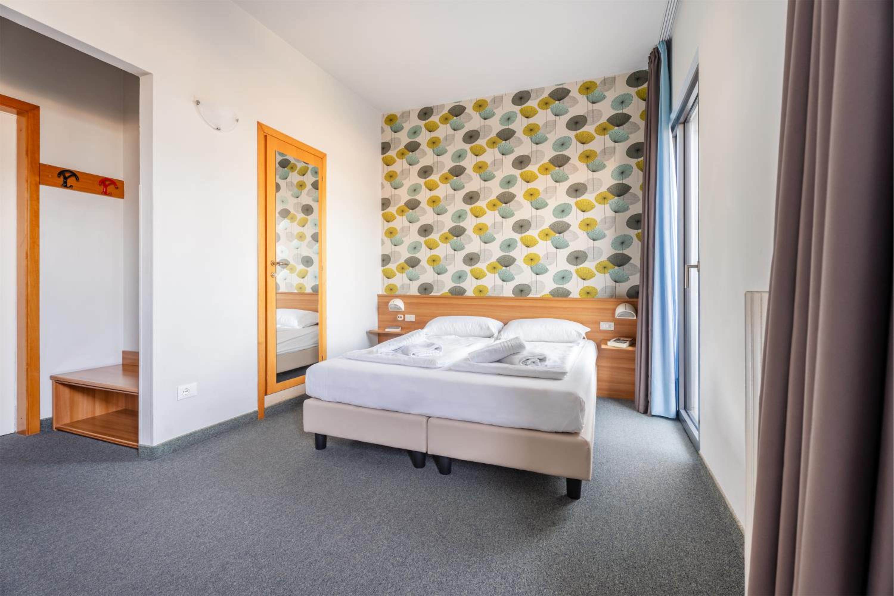 Double or Twin Room with Terrace
