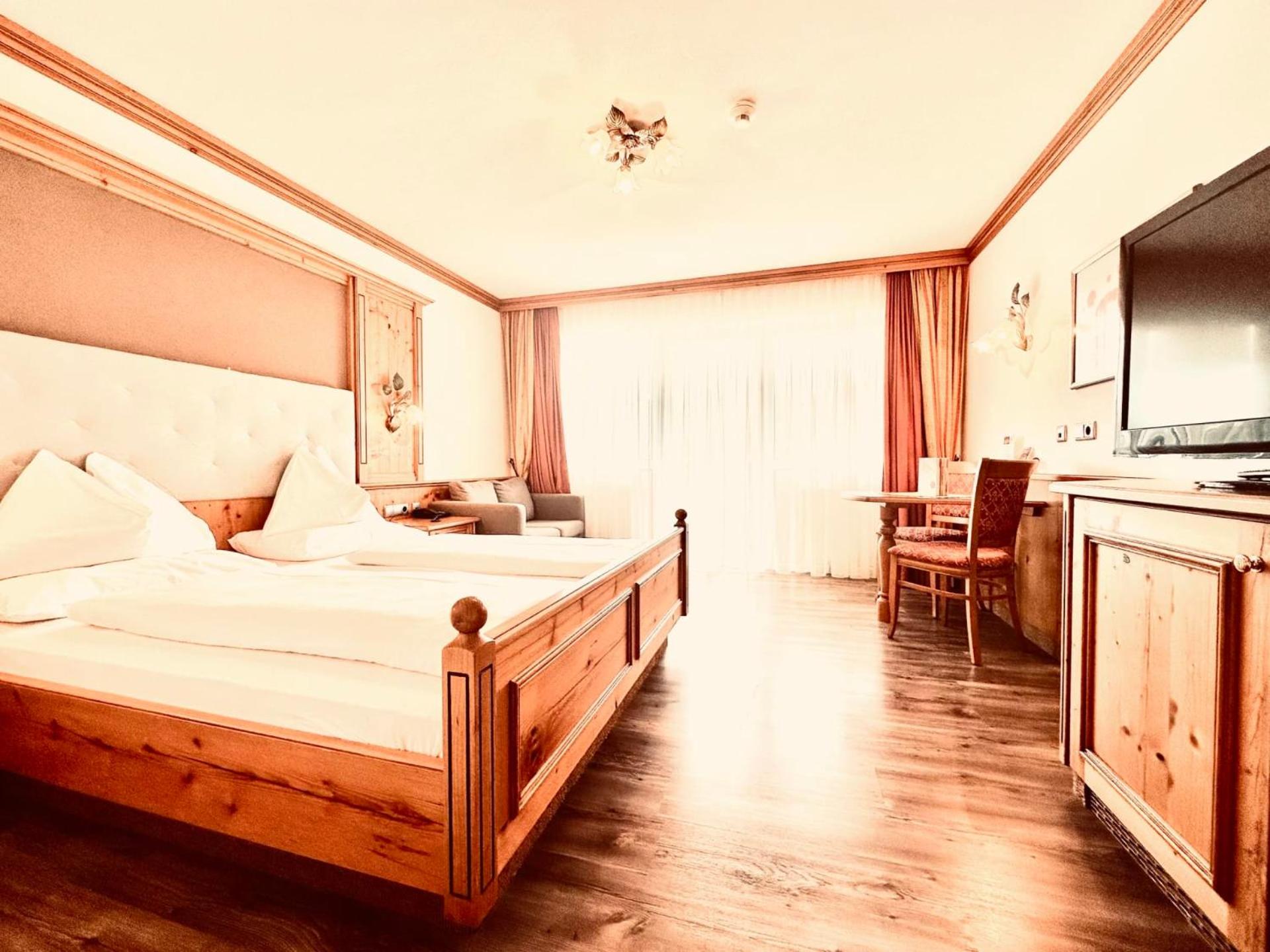 Budget Double Room photo 2