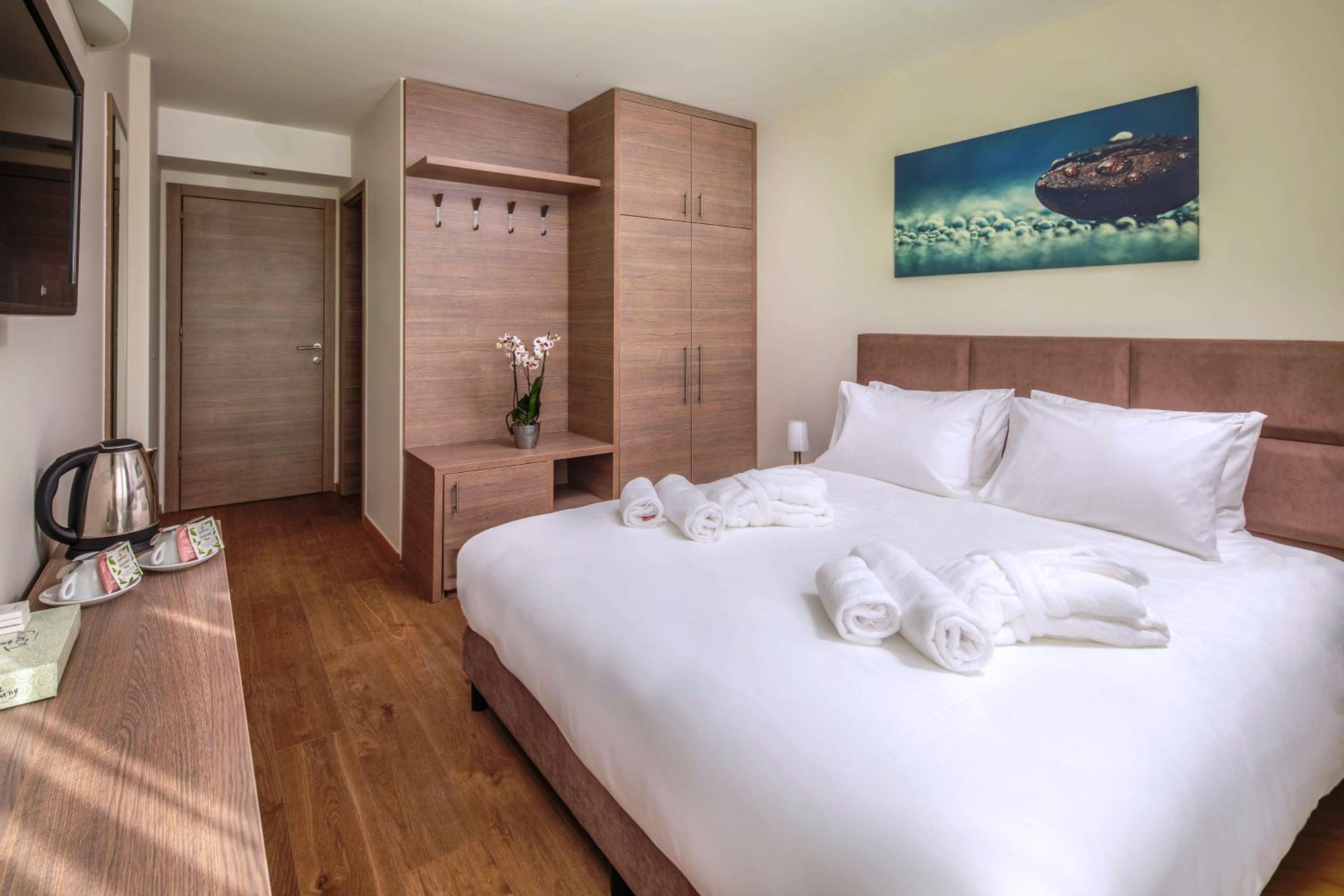 Superior Queen Room
