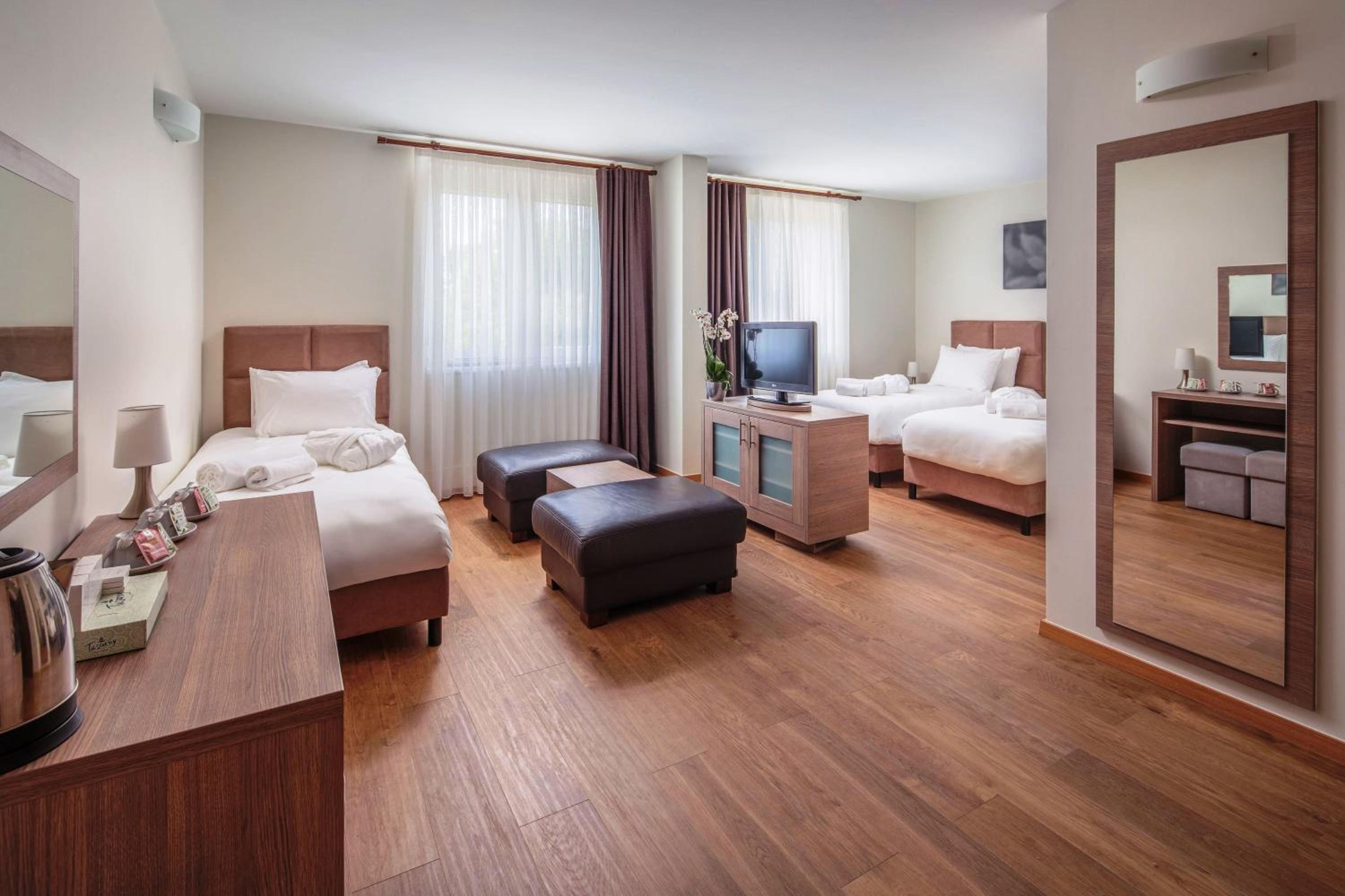 Triple Room