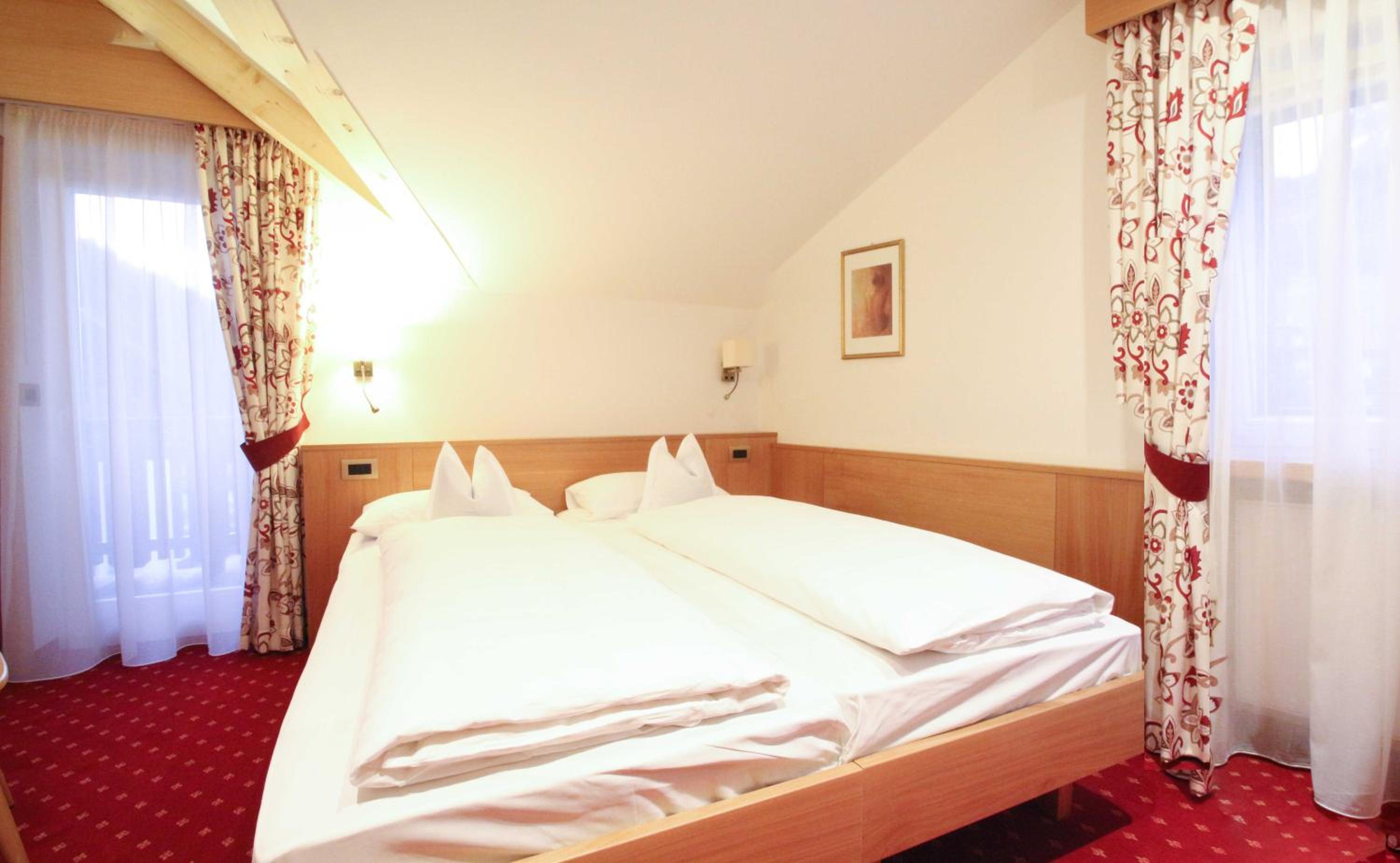 Standard Double Room photo 3