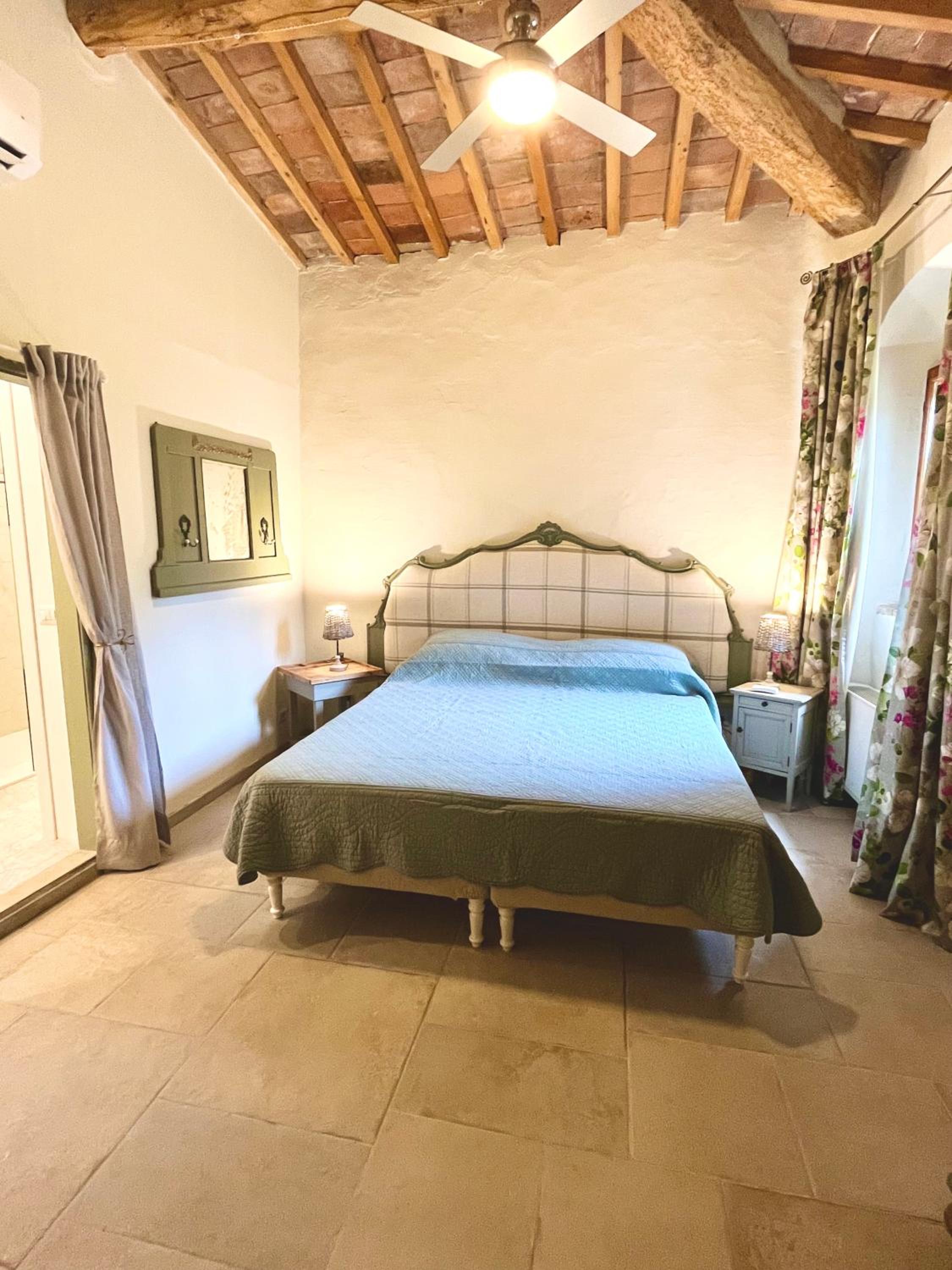 Deluxe Double Or Twin Room photo 1