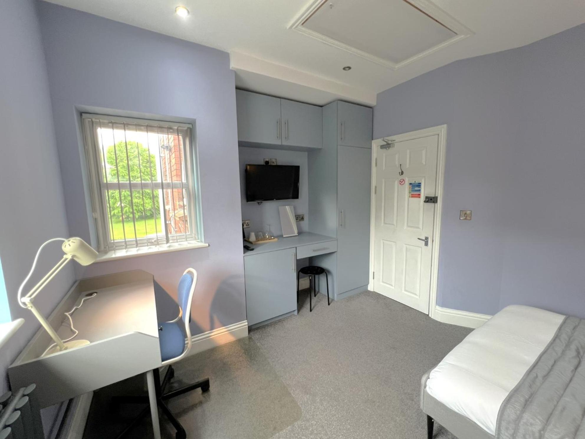 Small Double Room photo 2