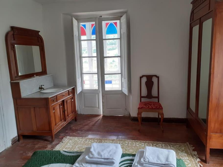 Casa de cuatro habitaciones