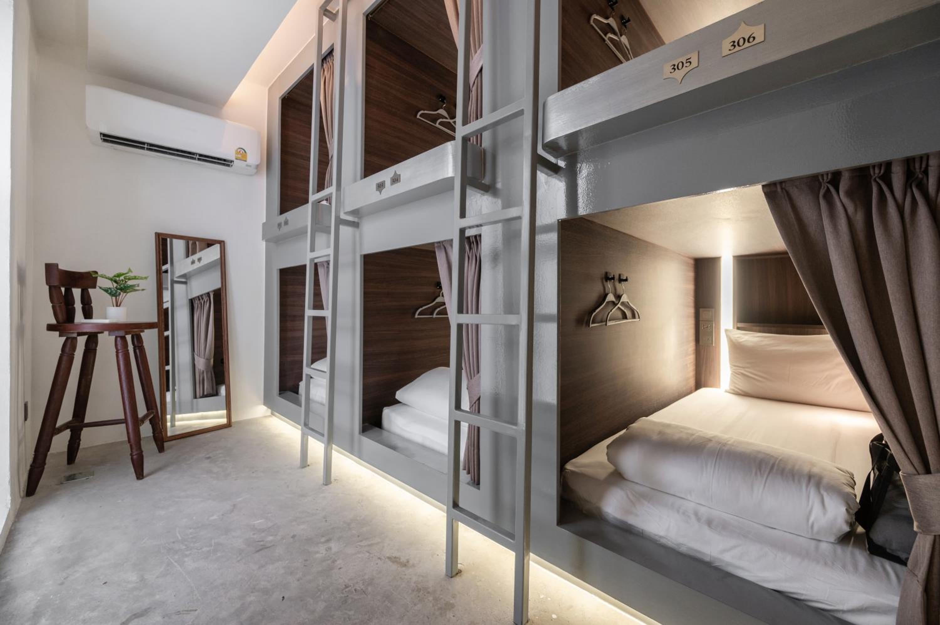 Single Bed in Mixed Dormitory Room photo 3