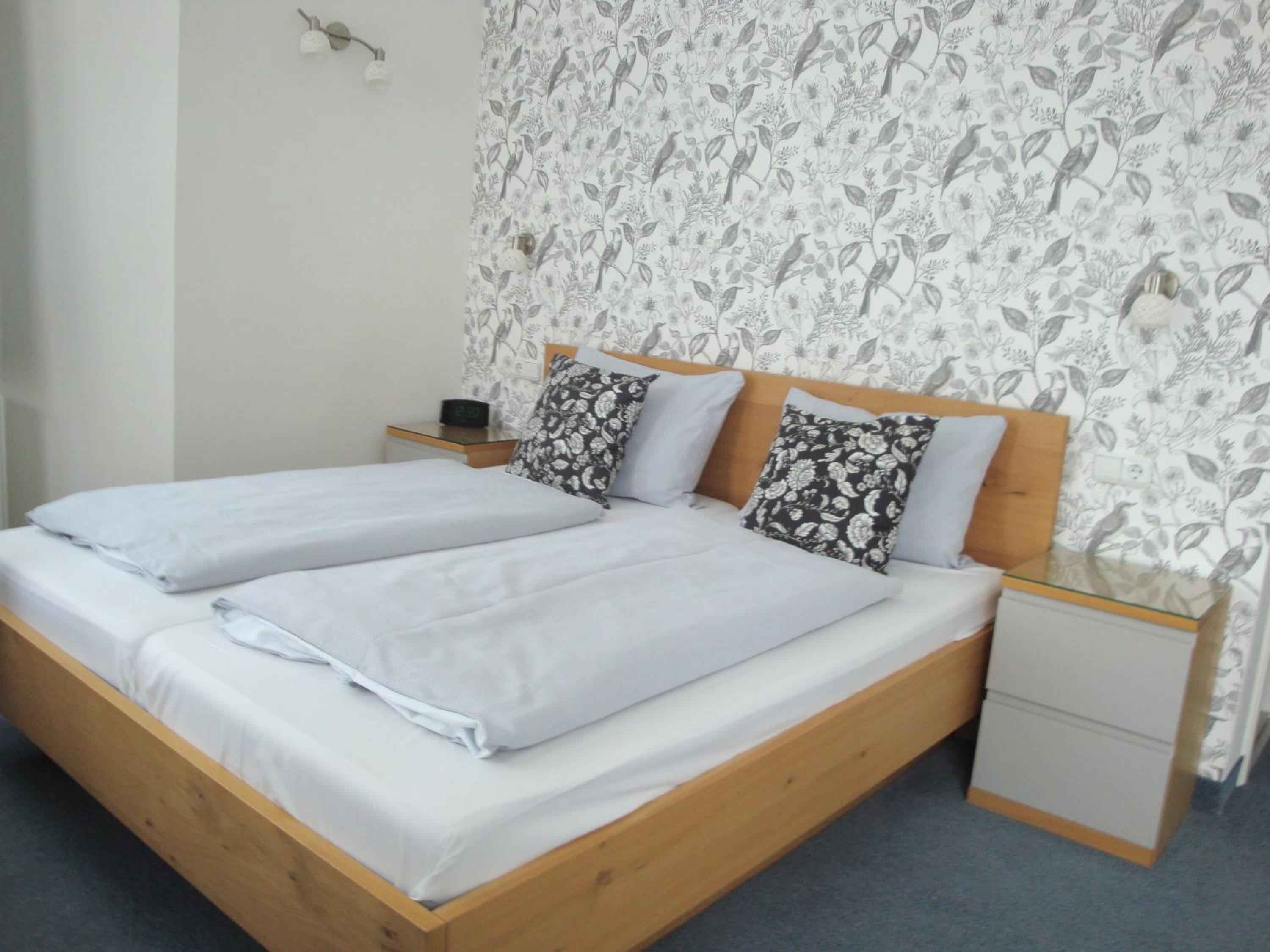 Double Room - Photo 8
